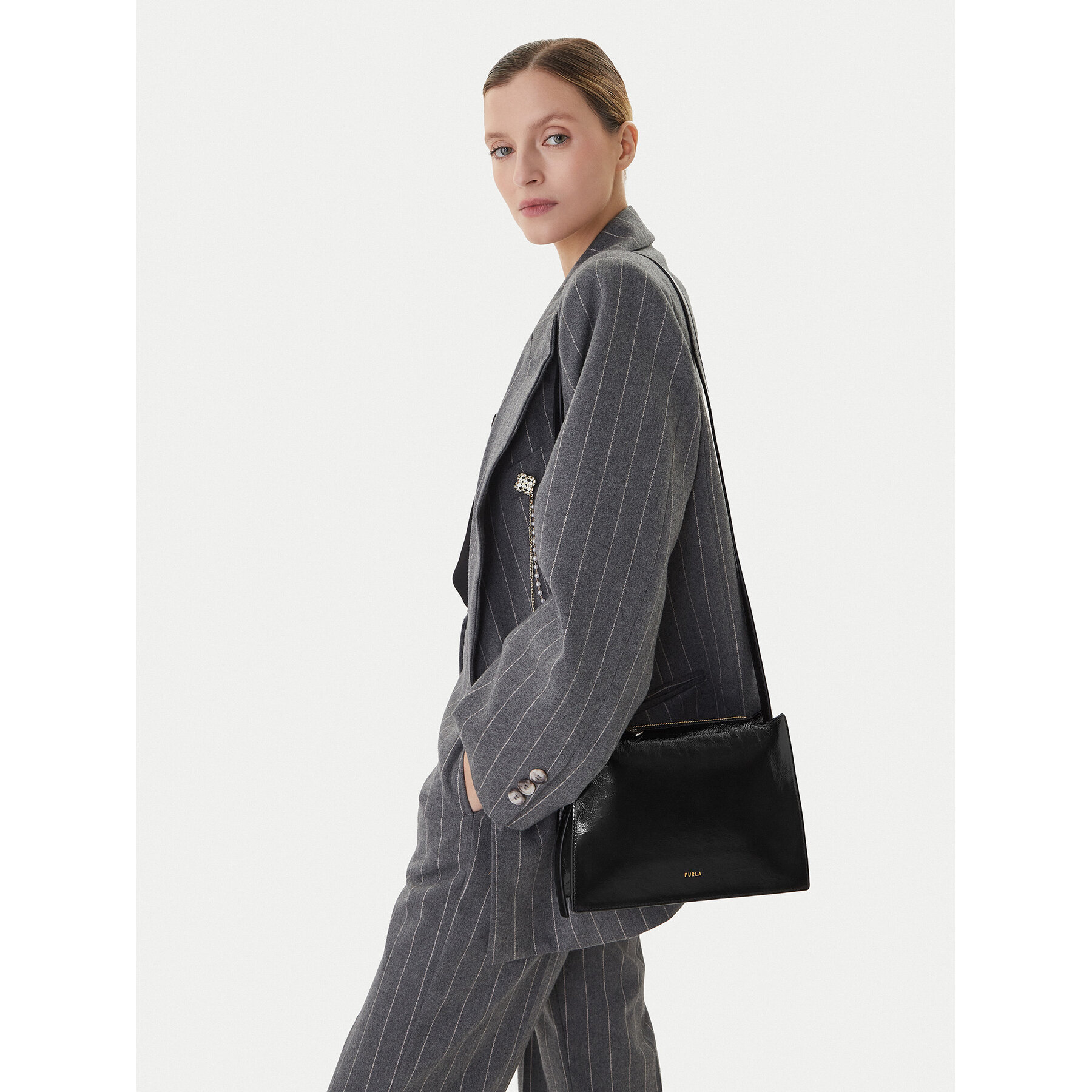 Дамска чанта Furla Nuvola S WB01275 BX4100 CN O6000 Черен