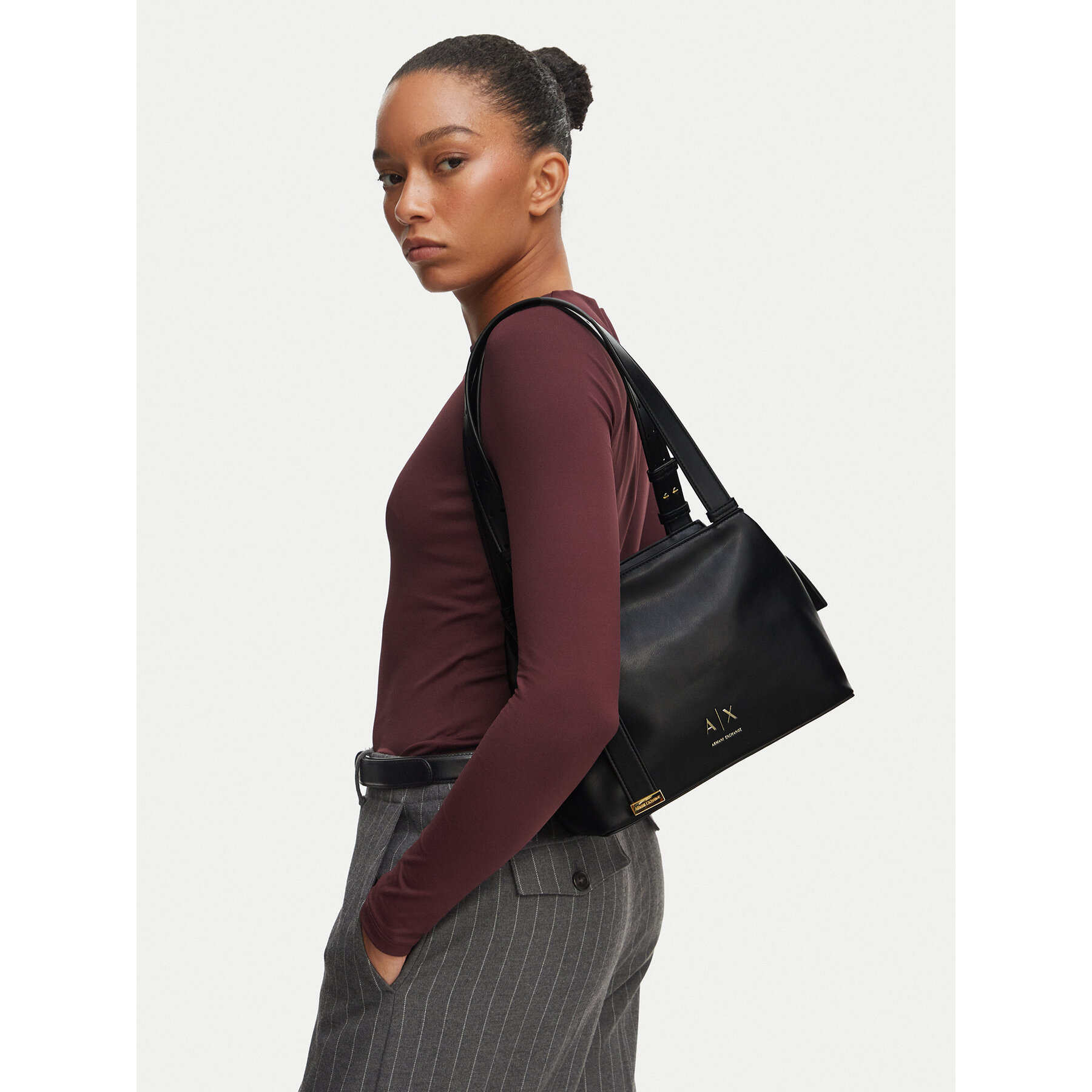 Torbica Armani Exchange XW002604 AF19902 UC001 Crna