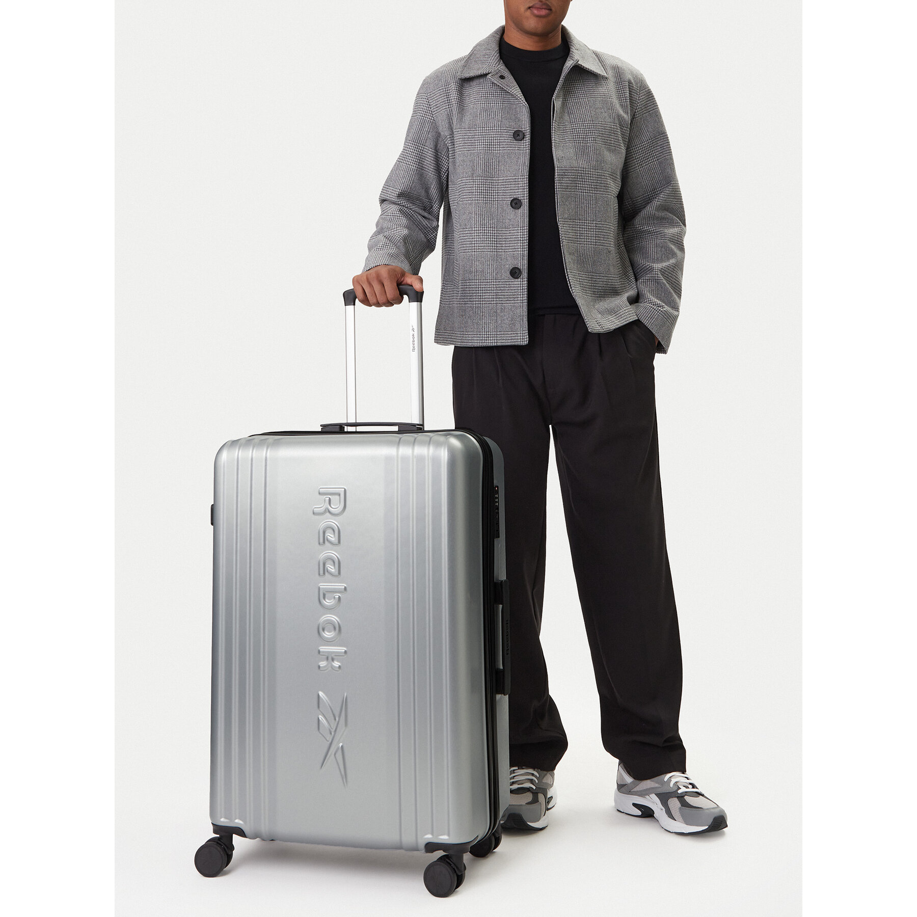 Veliki kofer Reebok CEOWB-RBK-WAL-003-07-CCC-L Srebrna