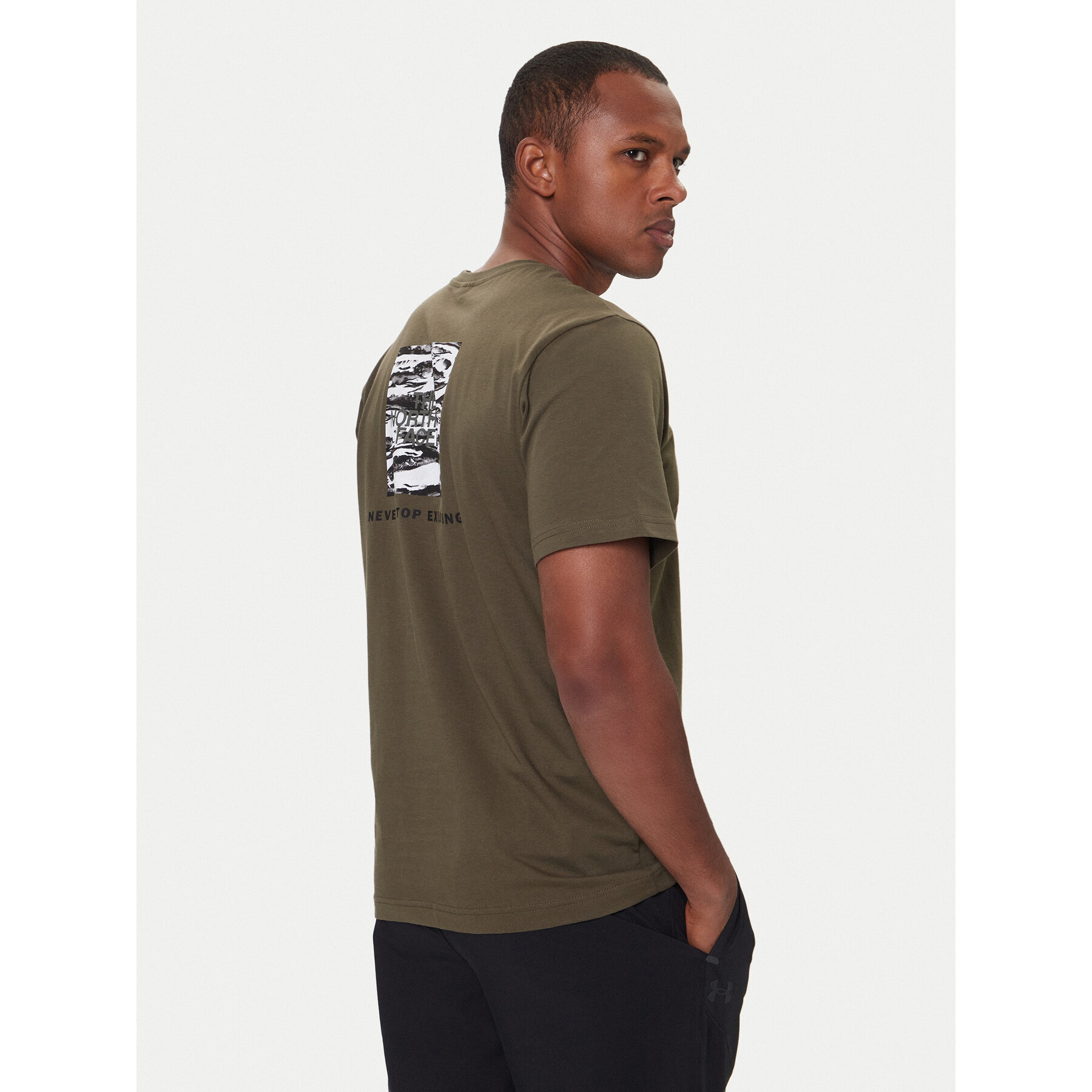 The North Face Camiseta Box Nse Edge Of Light NF0A8E3H Verde Regular Fit