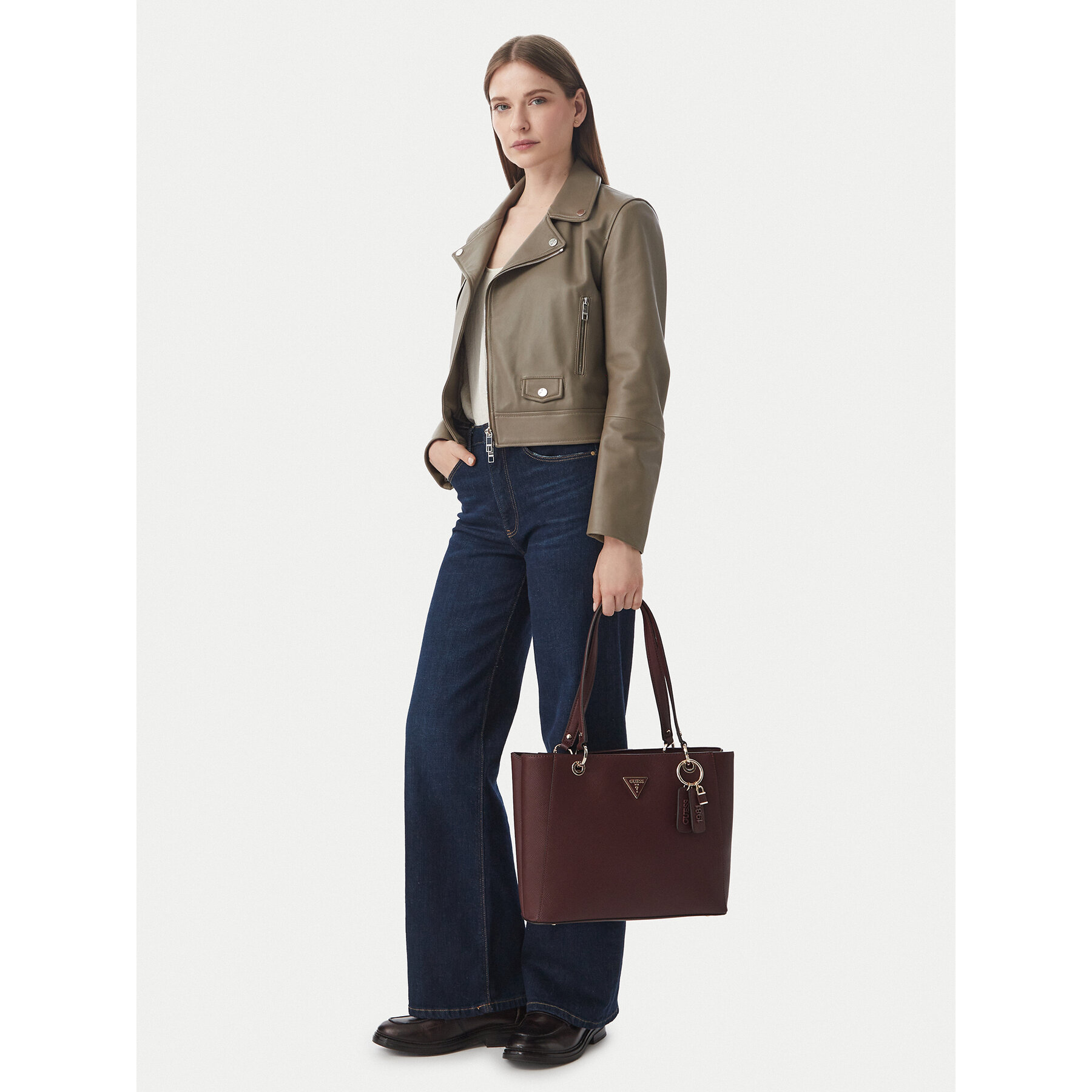 Geantă Guess Noelle II HWZG96 72250 Vișiniu