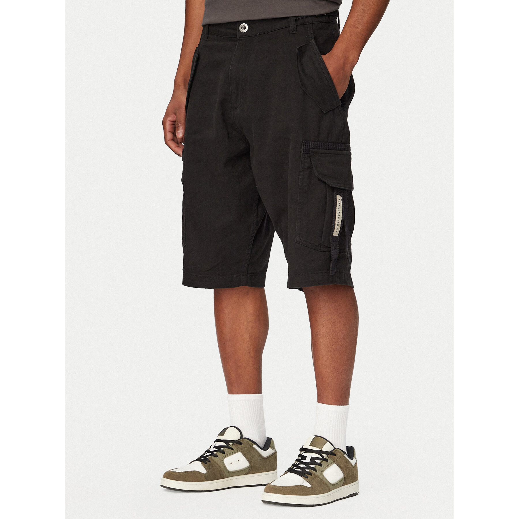 Alpha Industries Stoffshorts 266256 Schwarz Regular Fit