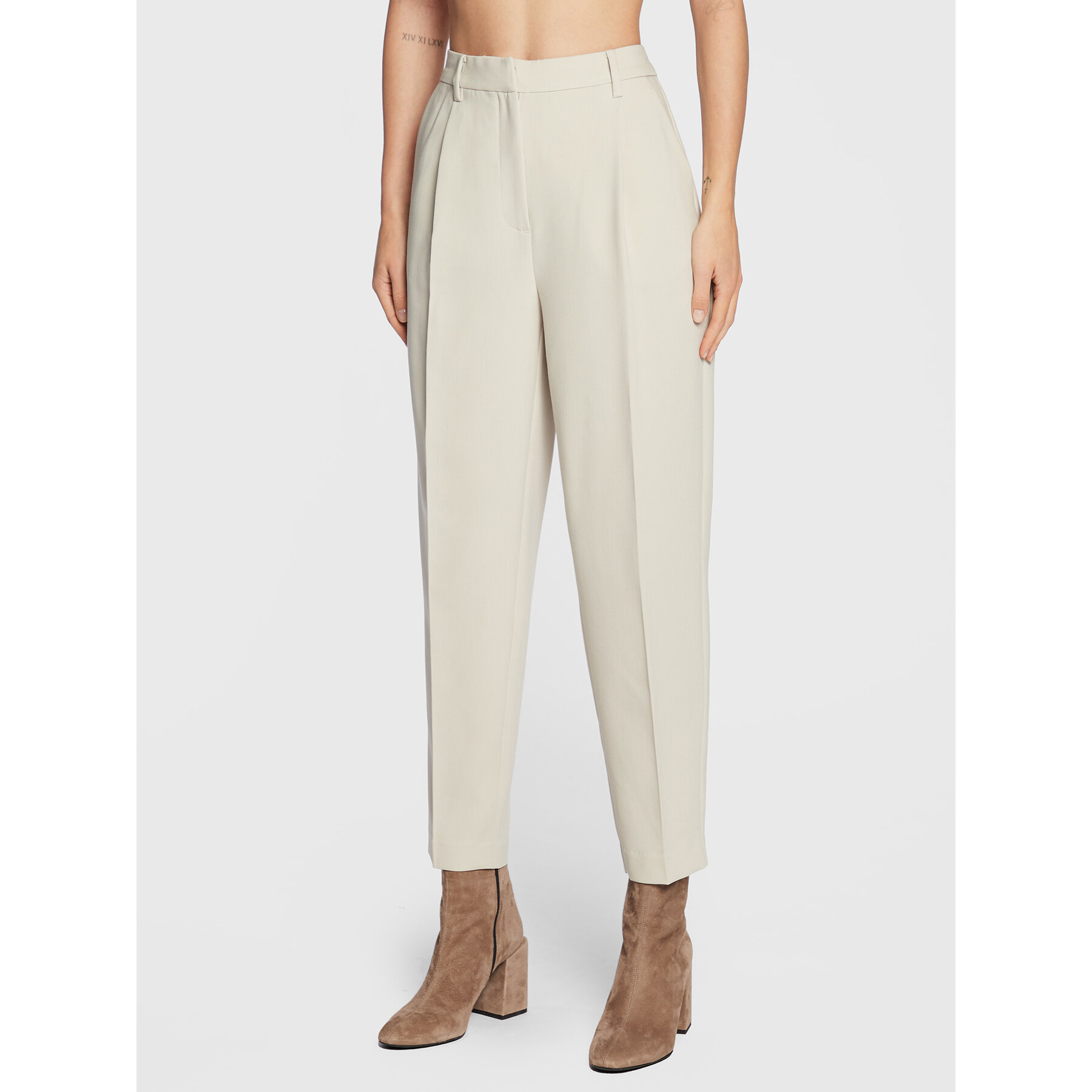 Bruuns Bazaar Stoffhose Cindysus Dagny BBW2393 Écru Loose Fit
