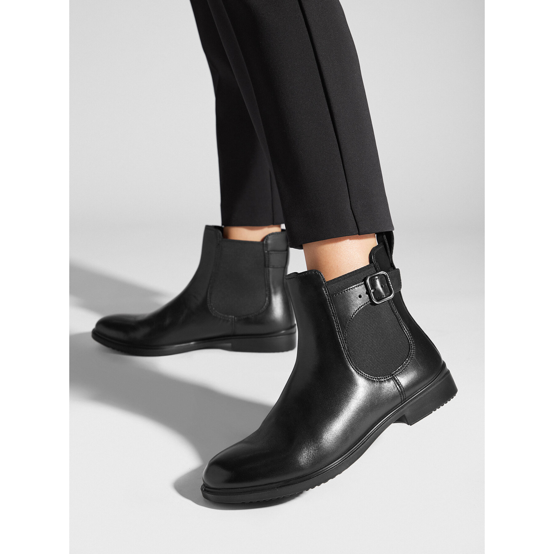 Členková obuv ECCO Dress Classic 15 20981301001 Čierna