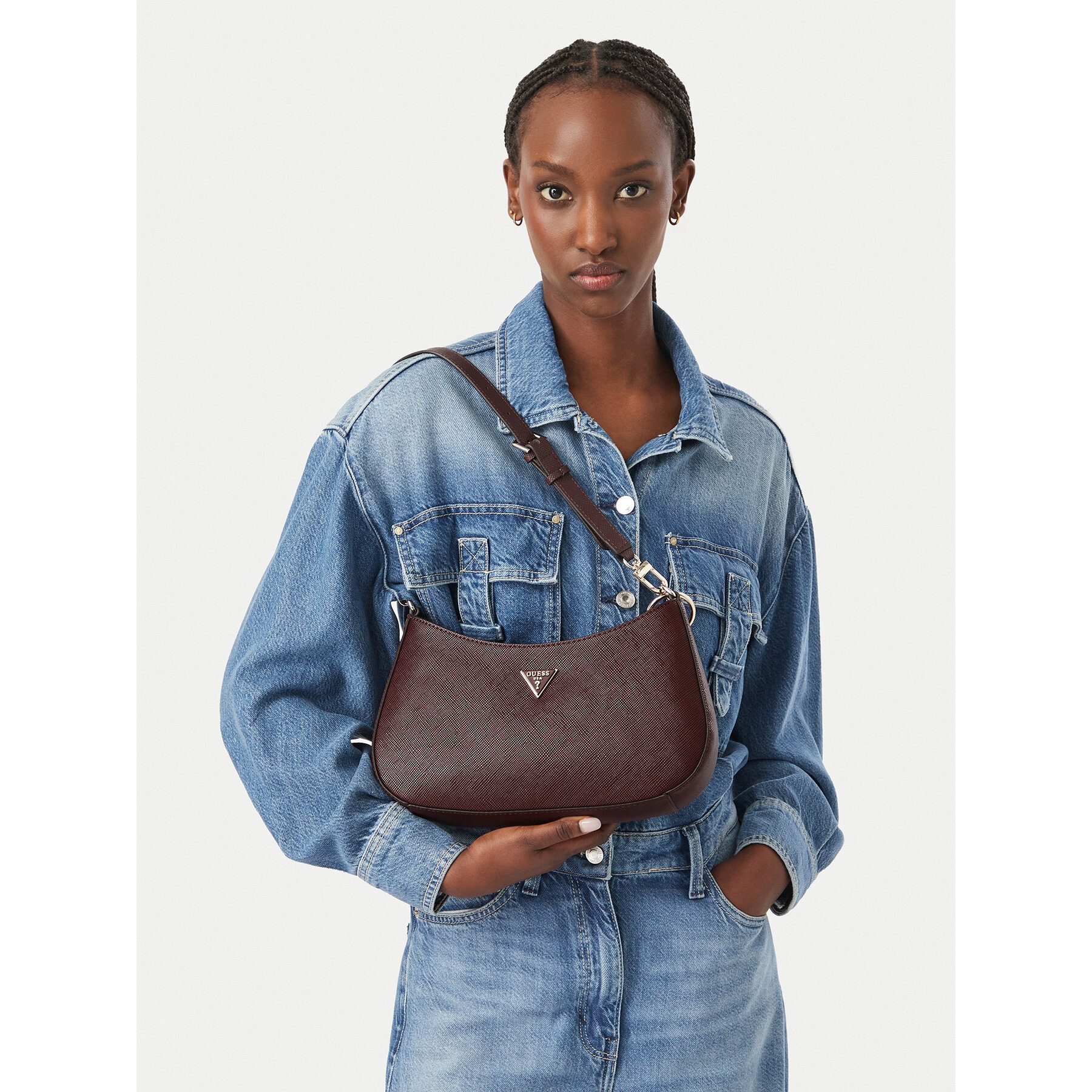 Geantă Guess Noelle II HWZG96 72180 Vișiniu