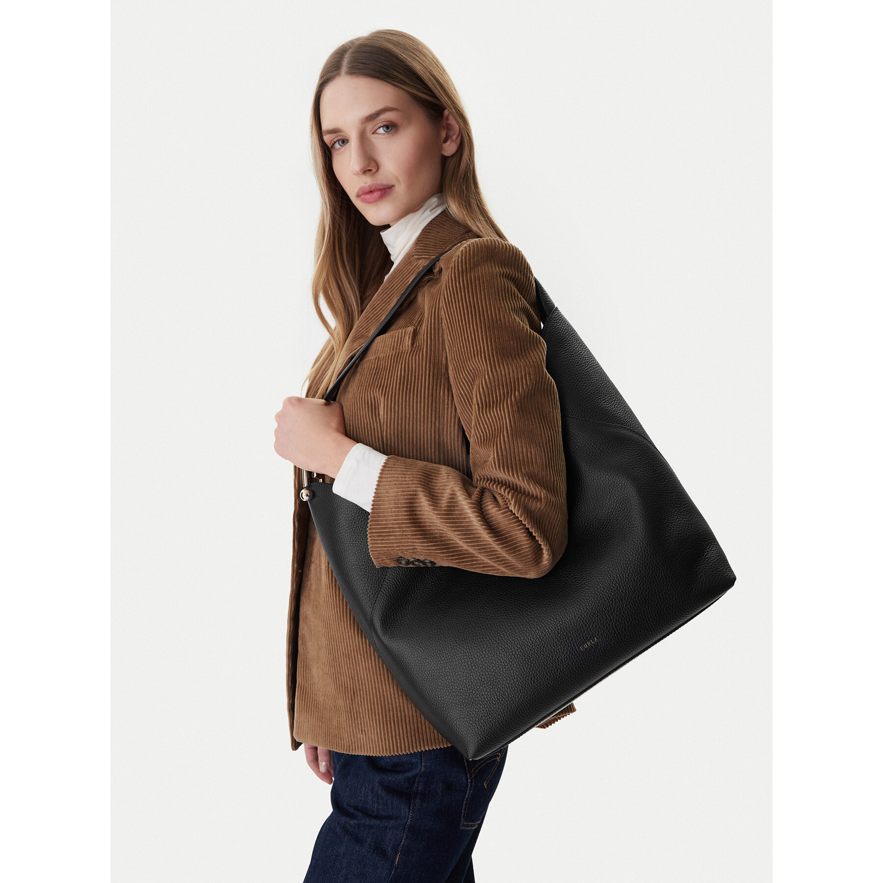 Geantă Furla Lara L WB01876 HSF000 IT O6000 Negru