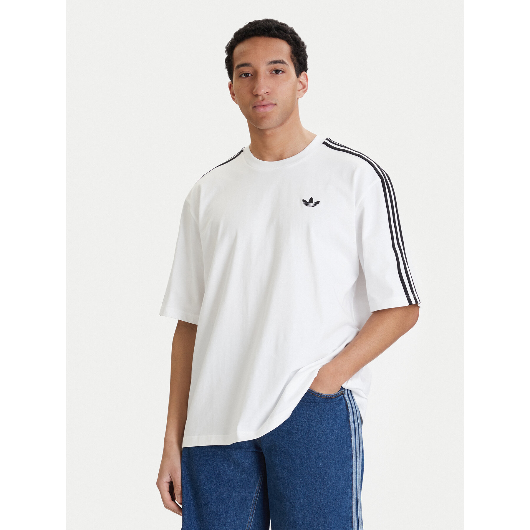adidas T-Shirt adicolor 3-Stripes KD4096 Λευκό Oversize