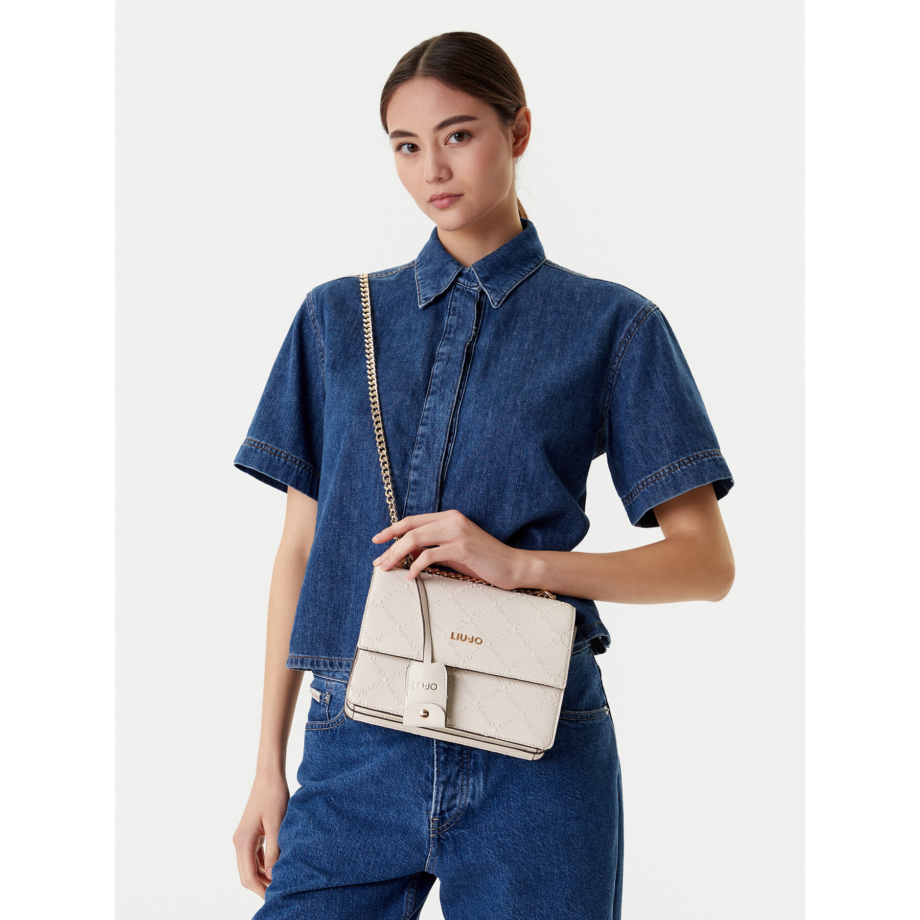 Дамска чанта Liu Jo Ecs M Crossbody AF5055 E0538 Екрю