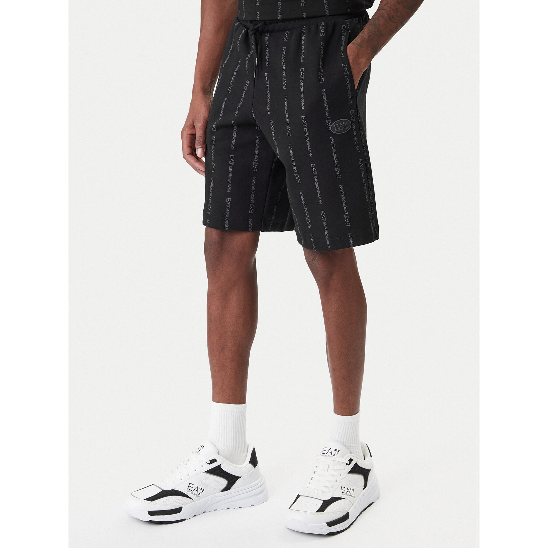 EA7 Emporio Armani Sportshorts 7M001393 AF12660 FC039 Schwarz Regular Fit