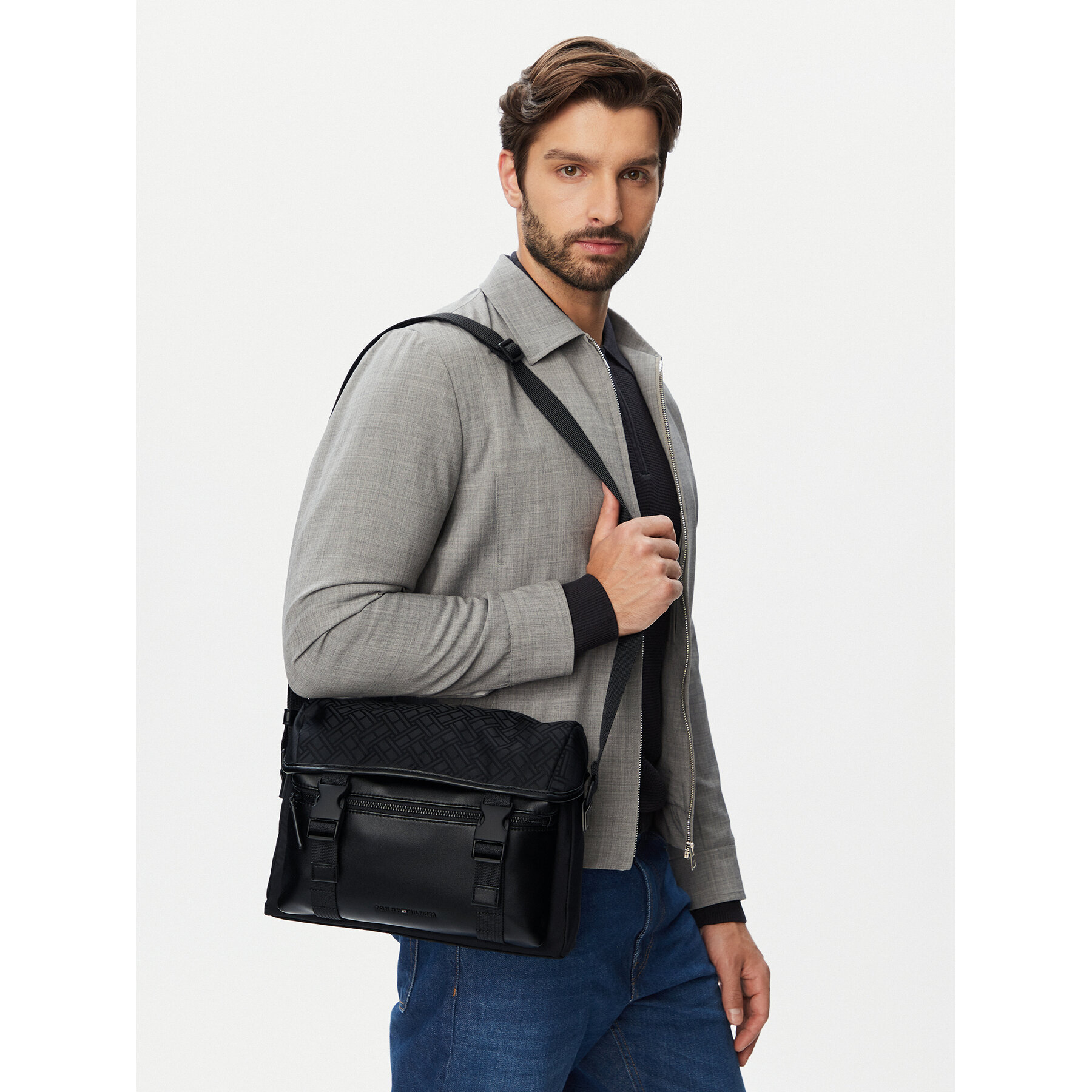 Geantă crossover Tommy Hilfiger Th Nylon Jacquard Satchel AM0AM14404 Negru