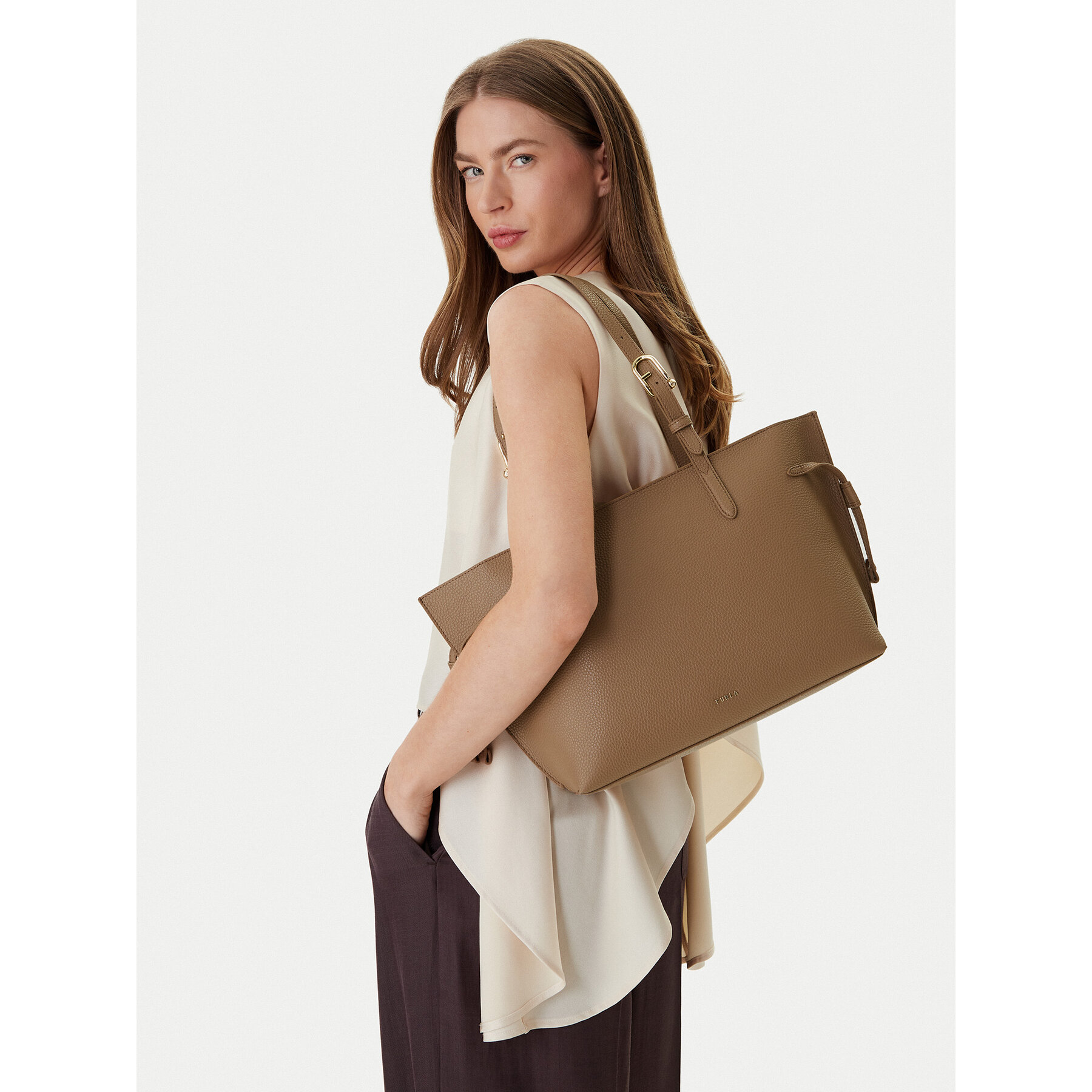 Geantă Furla Ava M WB02069 BX4329 CN 4619S Maro