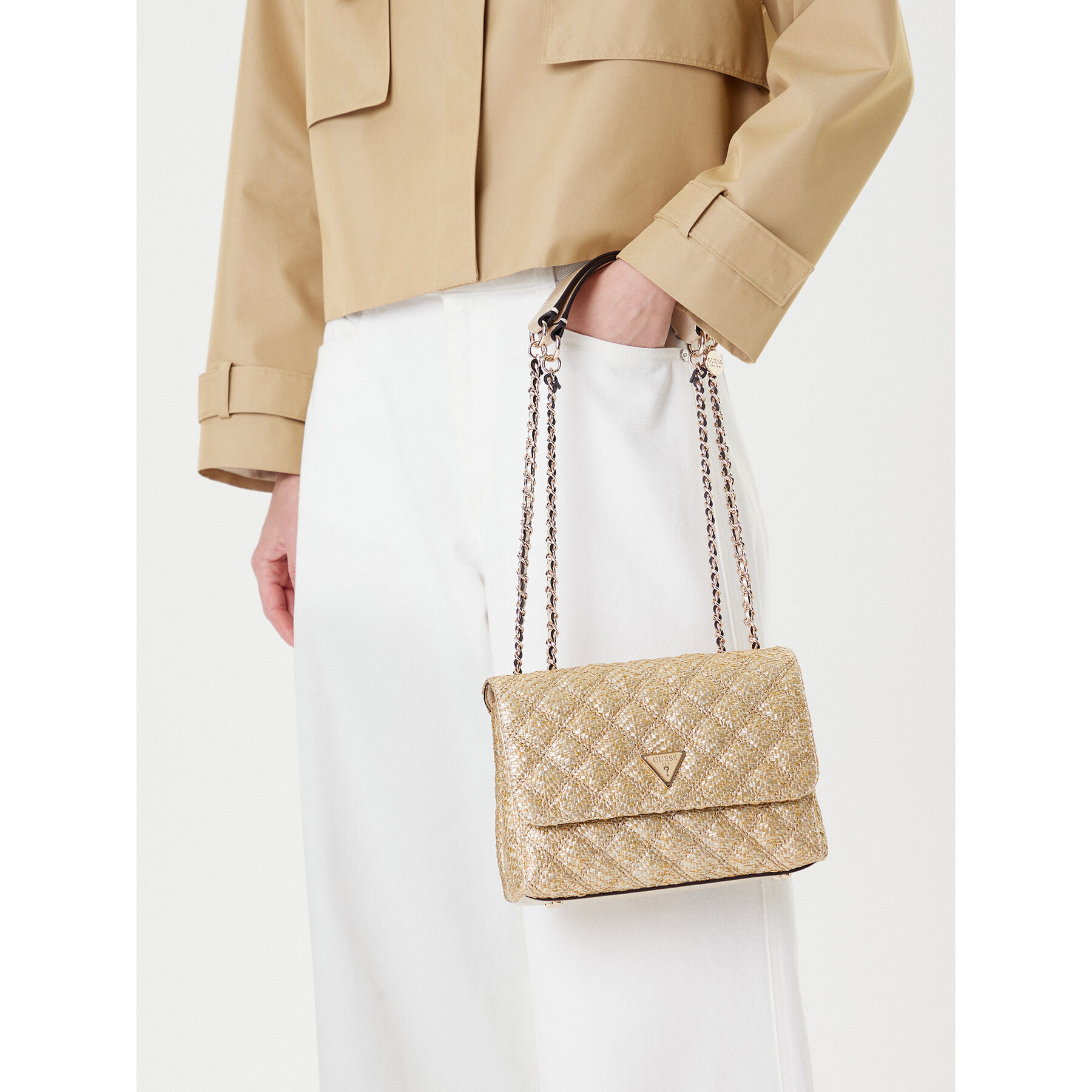 Дамска чанта Guess Giully II HWQW96 73200 Златист