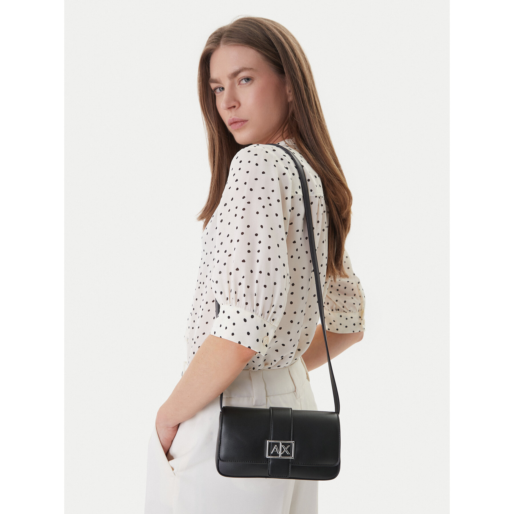 Ročna torba Armani Exchange XW002567 AF12039 UC001 Črna