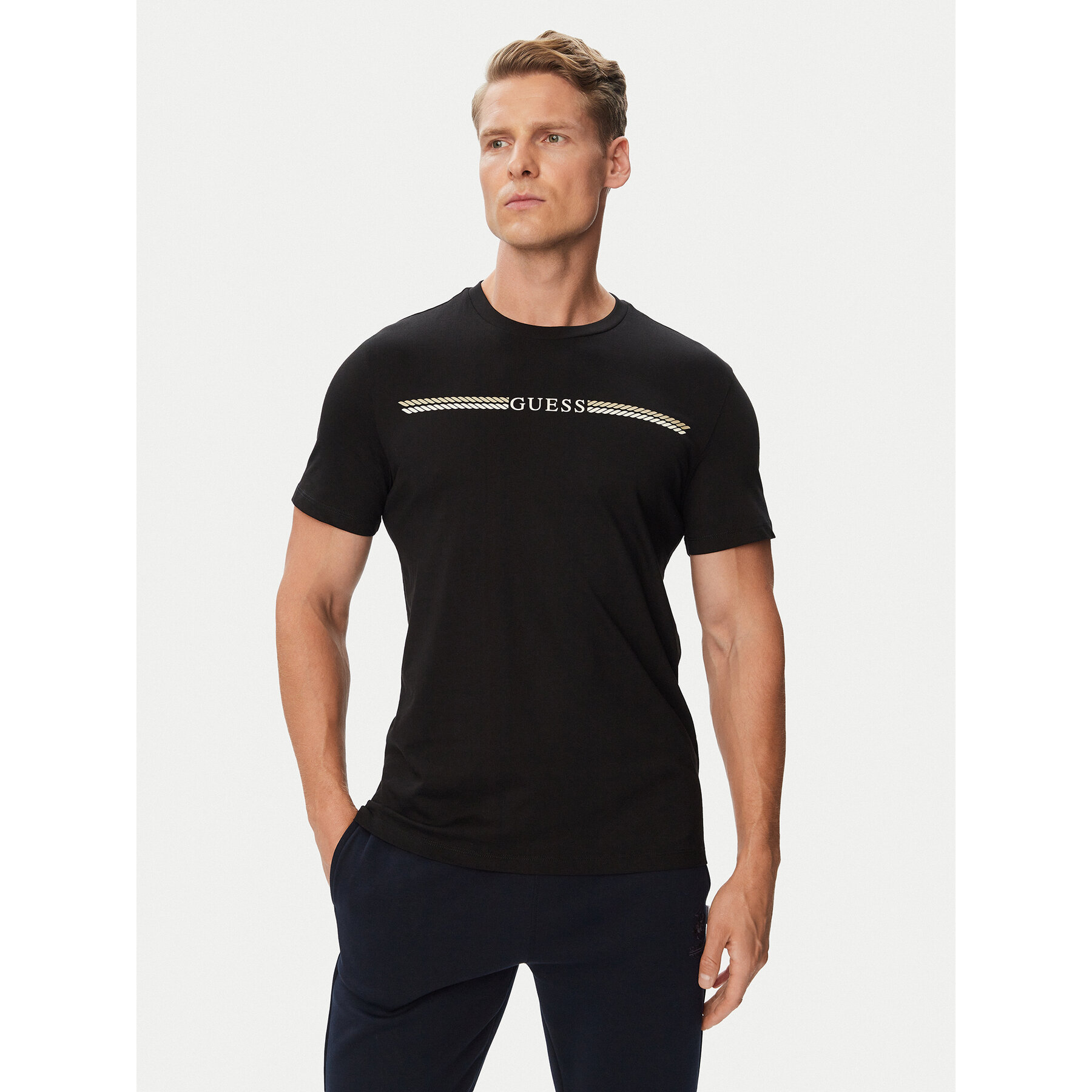 Guess T-shirt Z6BI05 K6536 Crna Regular Fit