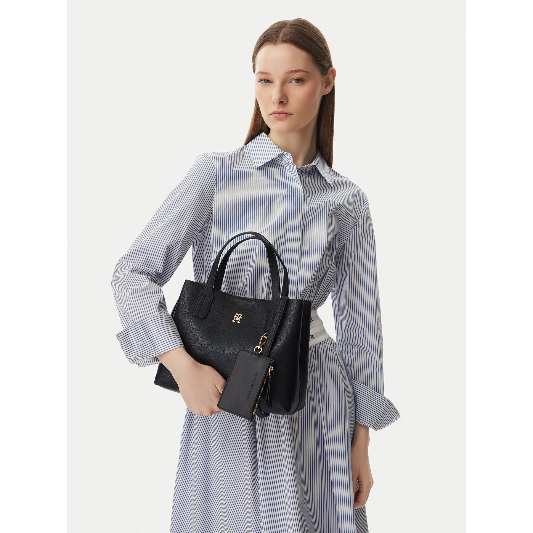 Kabelka Tommy Hilfiger Th Icon Mini Satchel AW0AW18722 Čierna