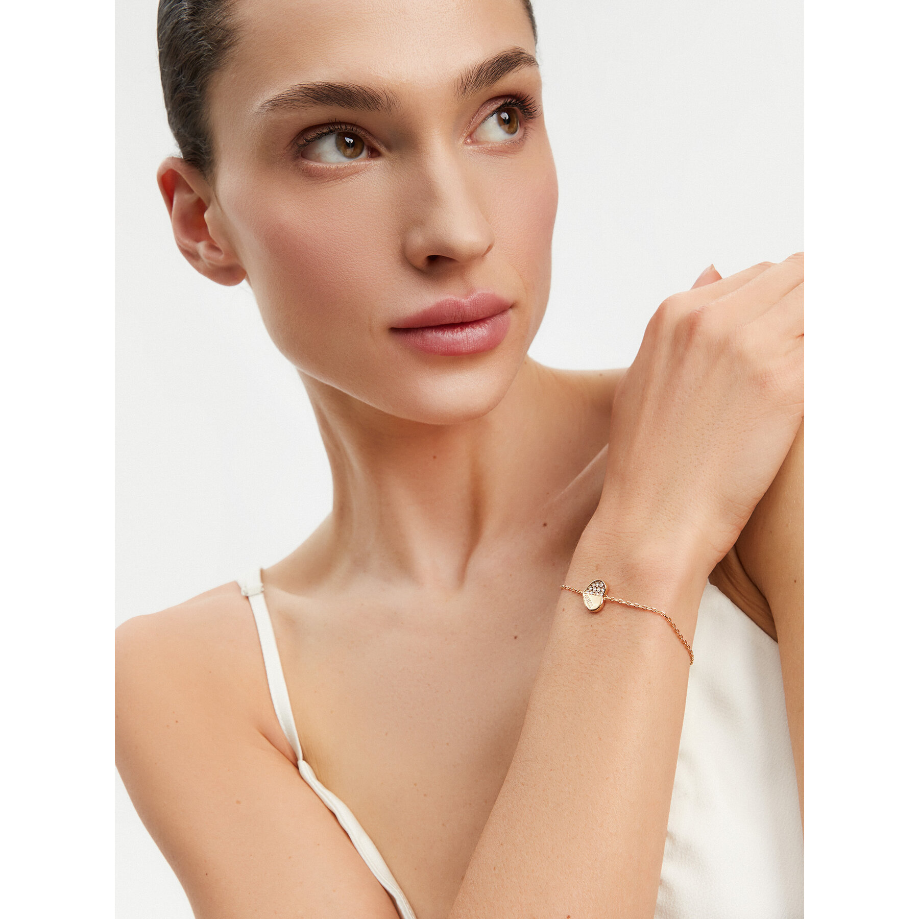 Náramok Guess Lovely Guess JUBB03 036JW Žlté pozlátenie
