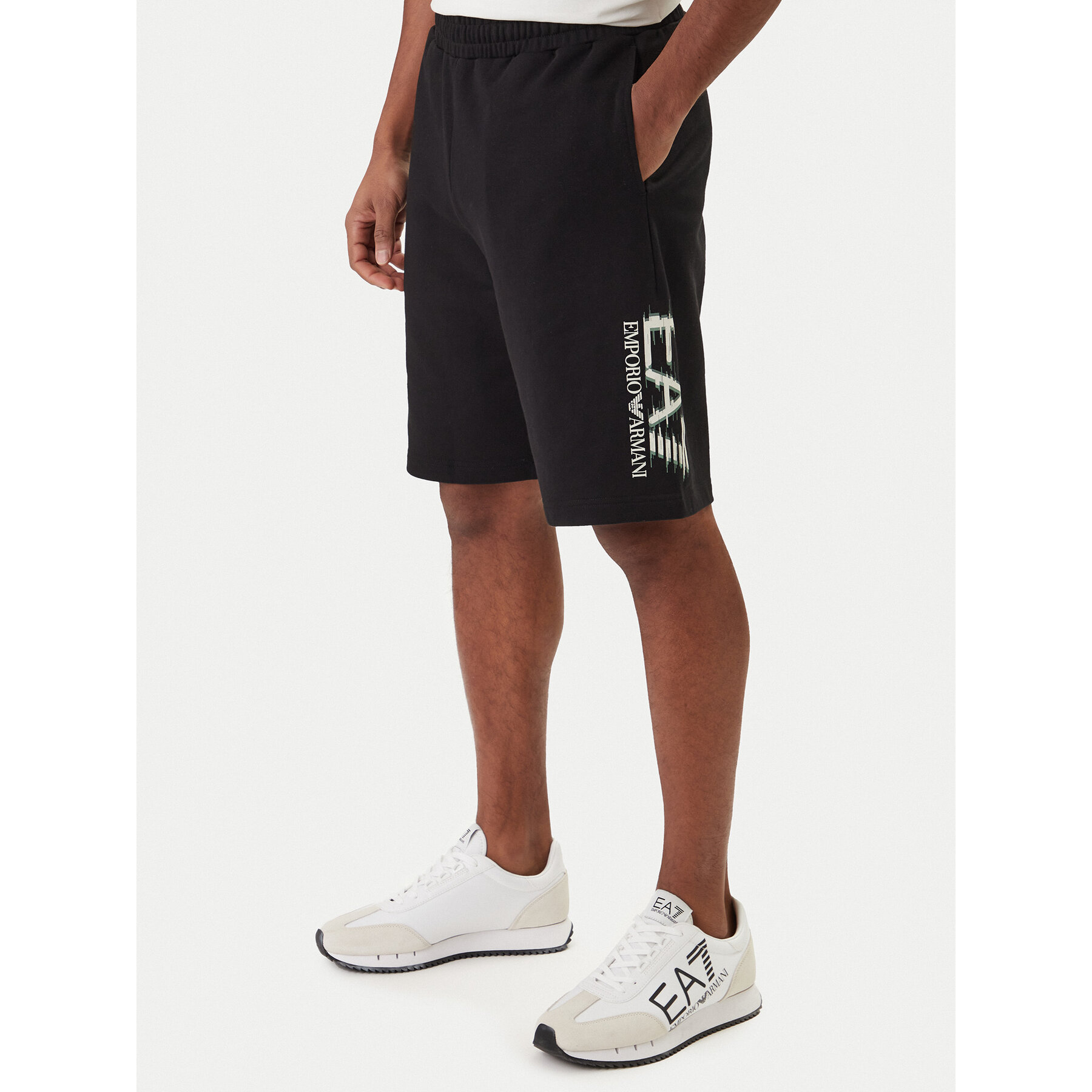 EA7 Emporio Armani Sportshorts 7M001329 AF17787 Schwarz Regular Fit