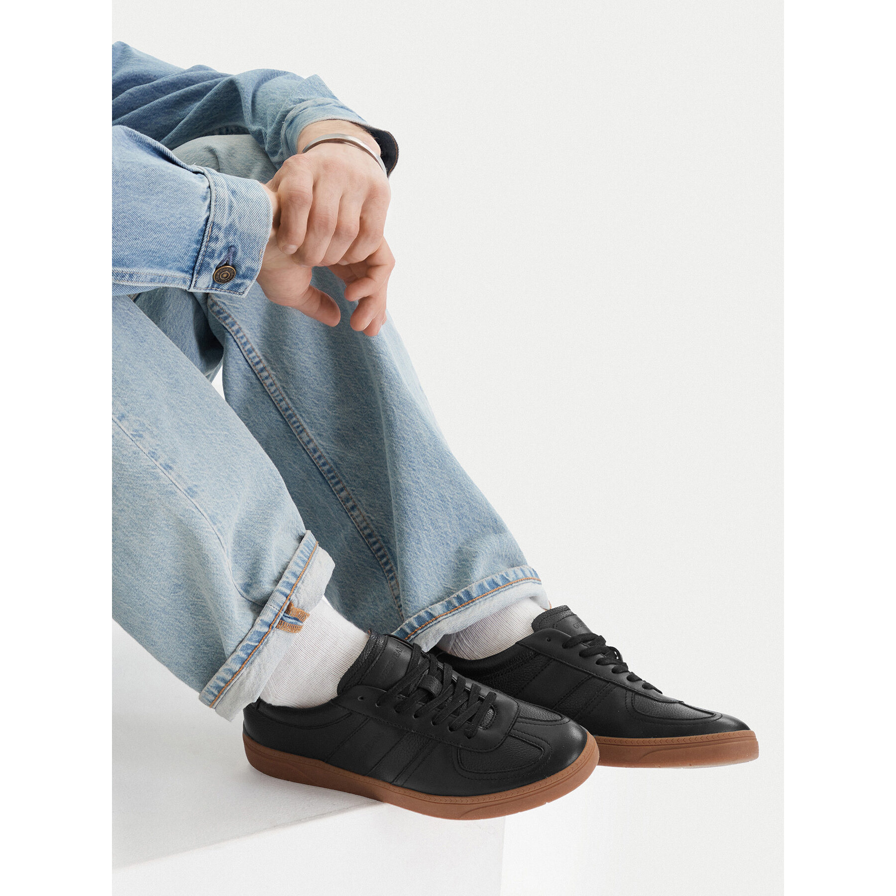 Tenisice Guess Jeans EO-ORTEGO-01 126AM Crna
