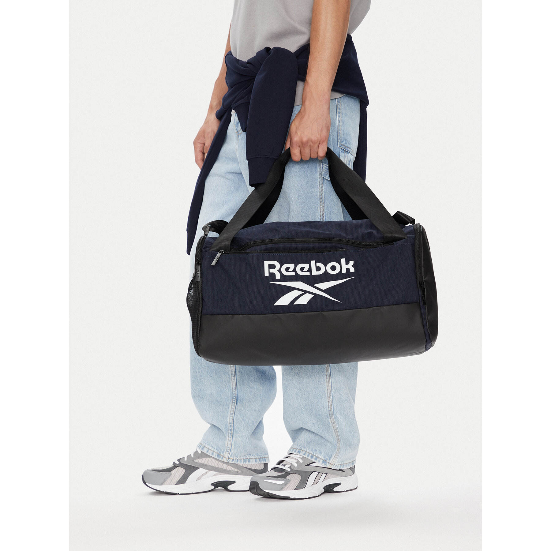 Športová taška Reebok RBK-034-CCC-05 Tmavomodrá