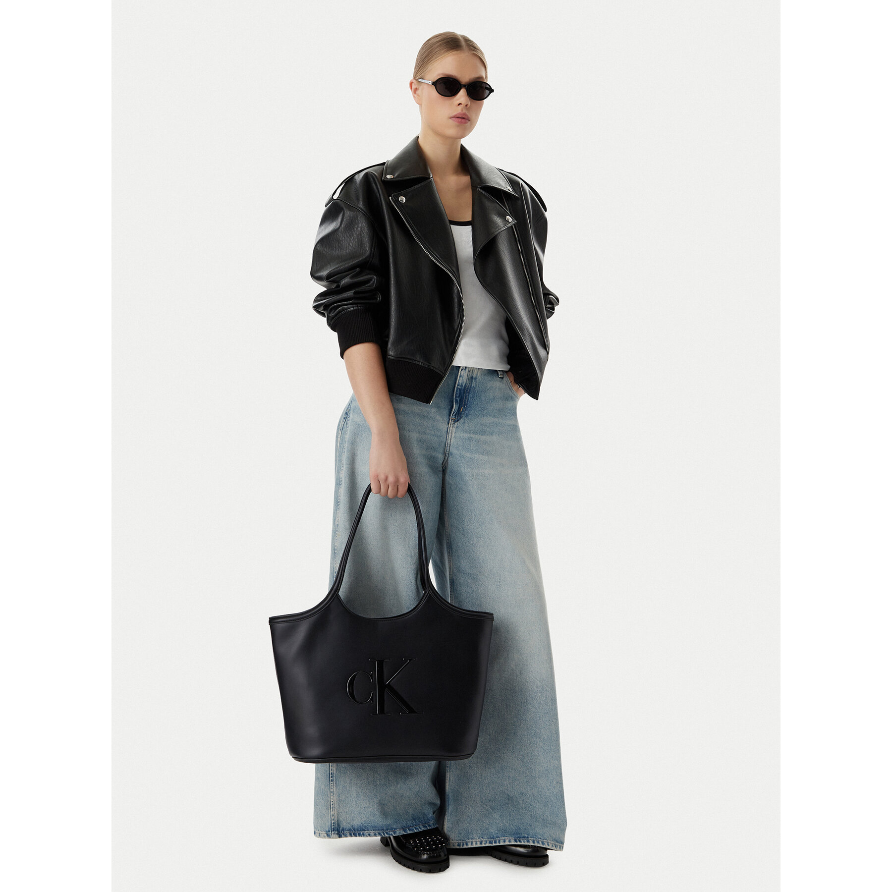 Kabelka Calvin Klein Bold Ck LV04F3562G Čierna