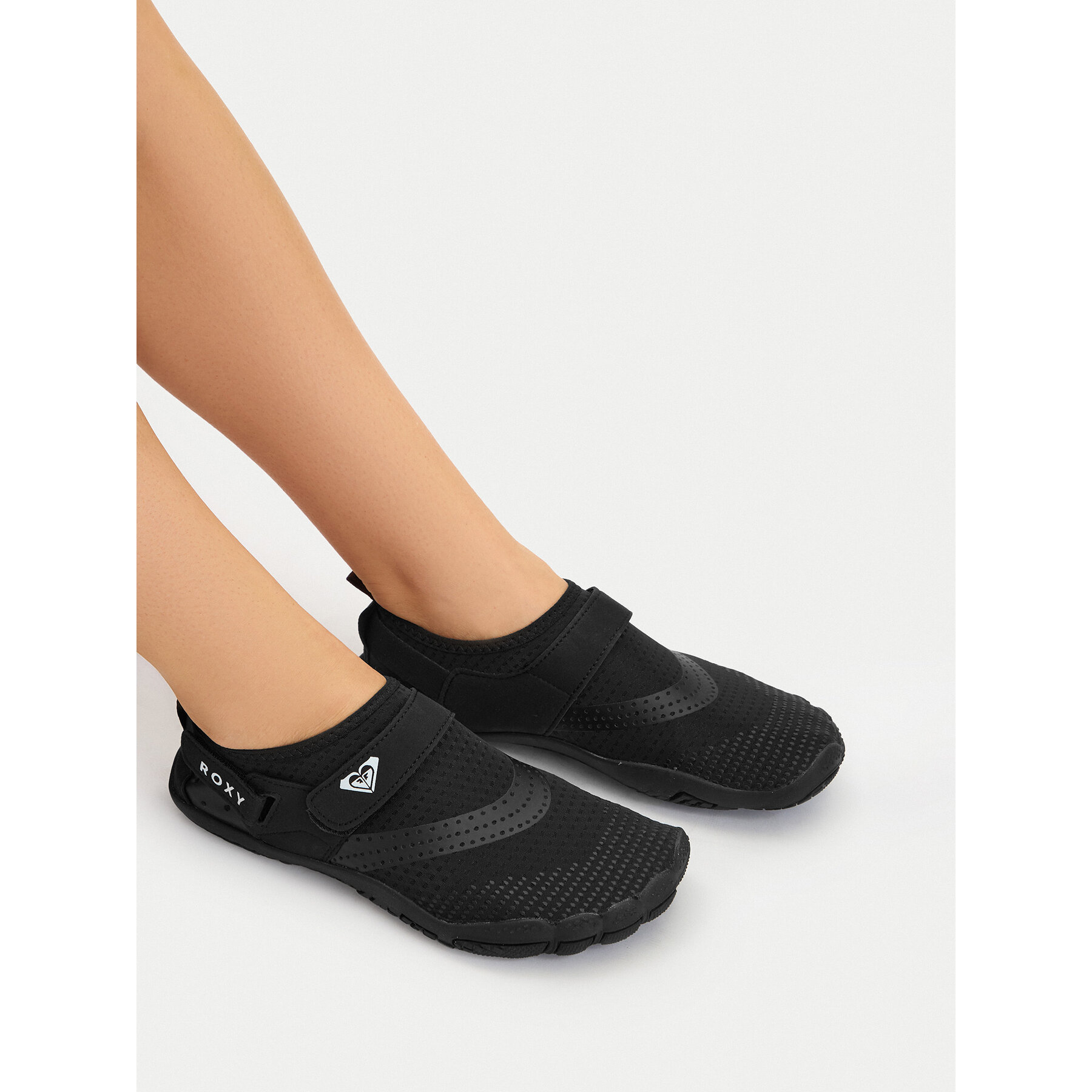 Čevlji za vodne športe Roxy CEOWB-WP80-26006 Črna