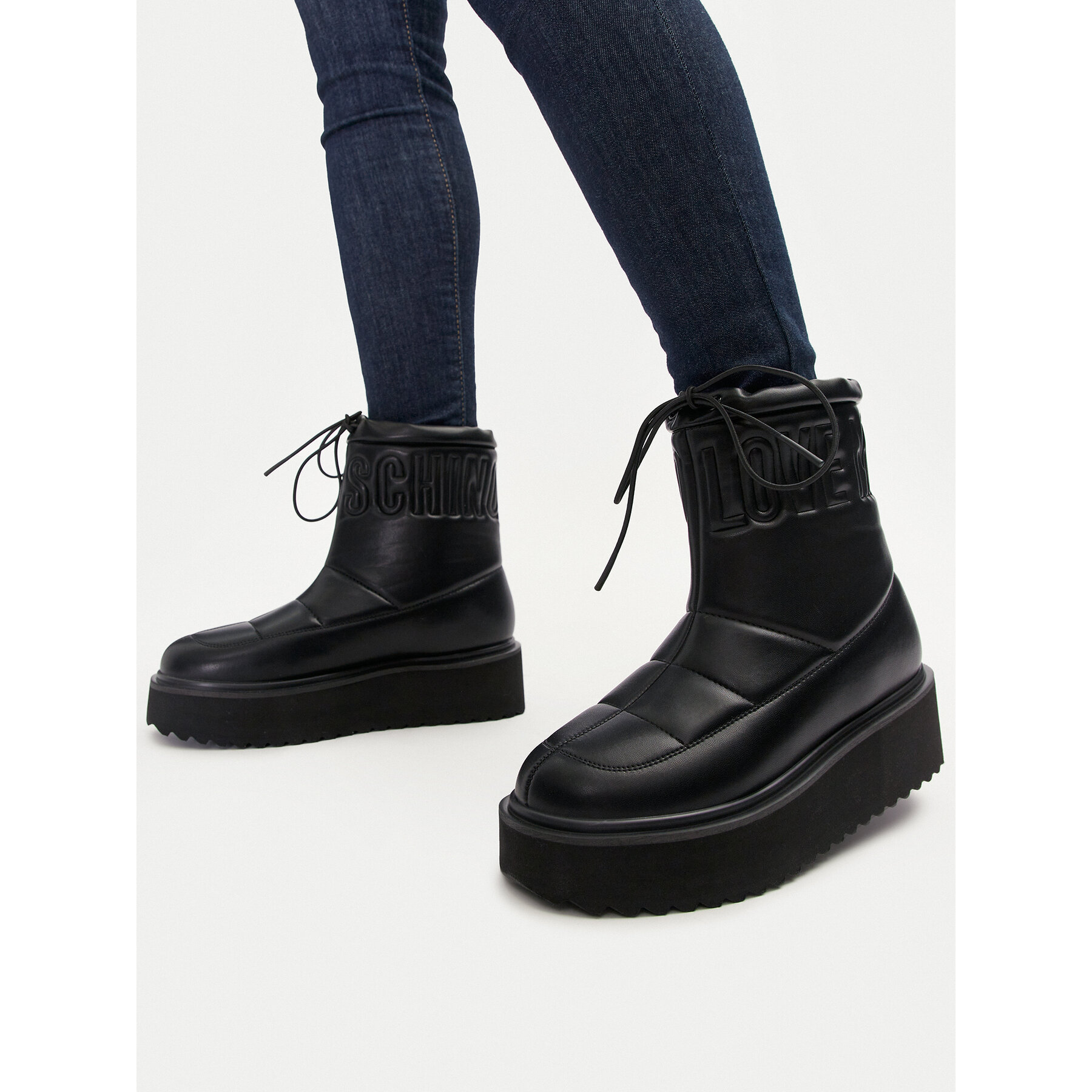 Čizme LOVE MOSCHINO JA24266I0LIE0000 Crna