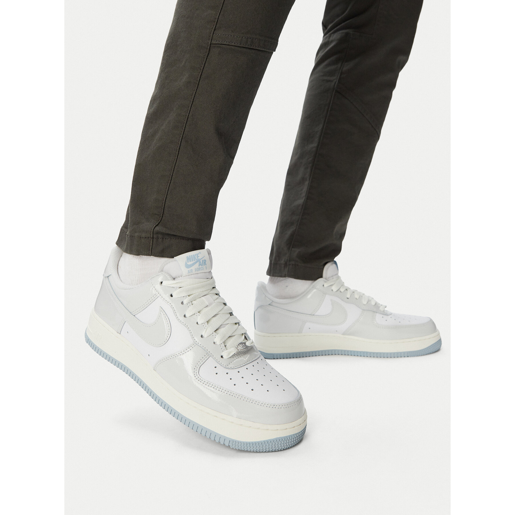 Superge Nike Air Force 1 '07 IH4461 100 Bela