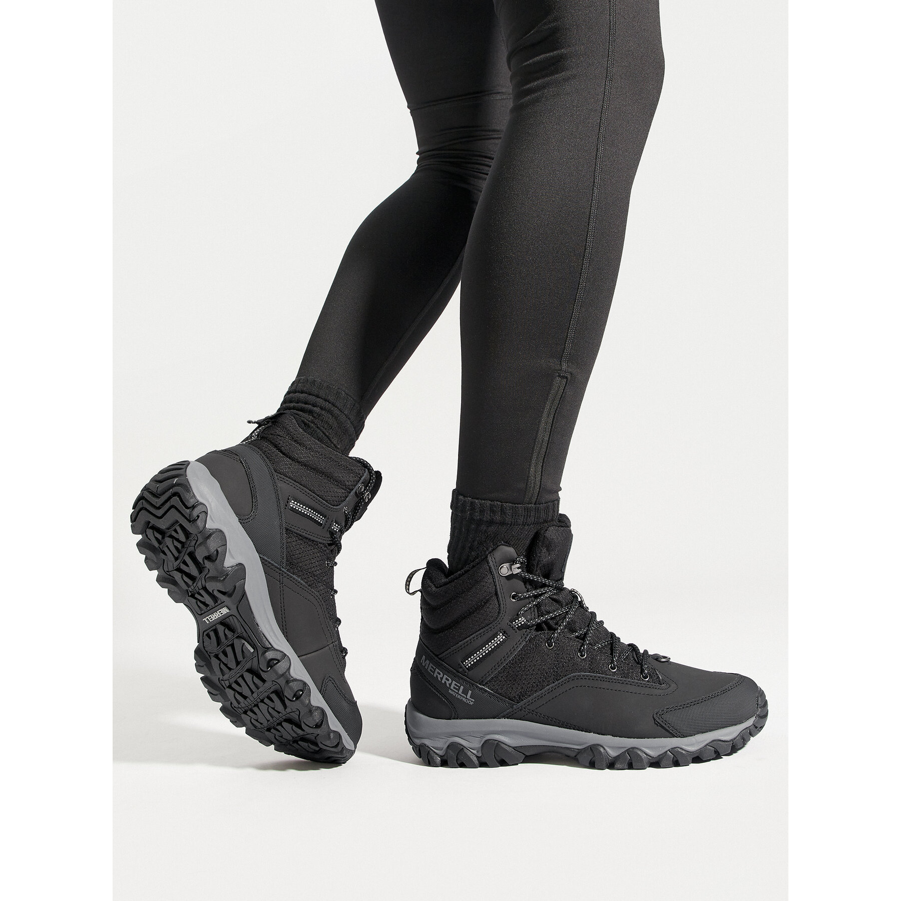 Trekking Merrell Thermo Akita Mid Wp J036441 Crna