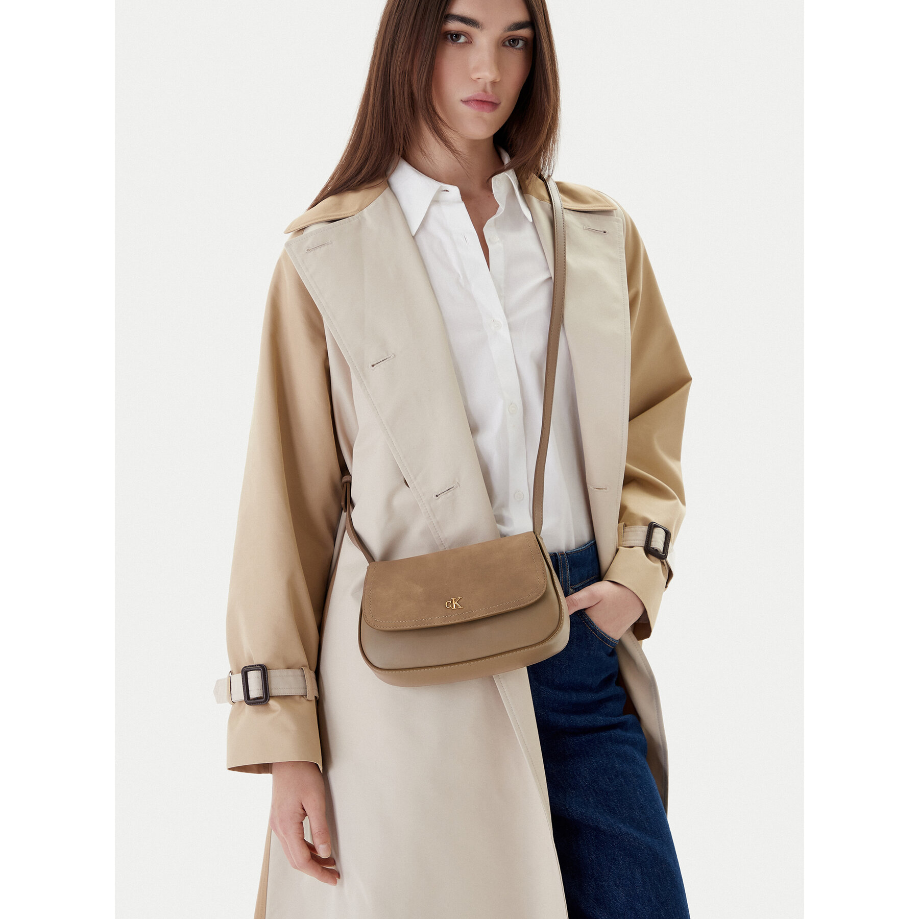 Damska Calvin Klein Torebka Beżowy Ck Brushed Flap Camera Bag LV04F3409G