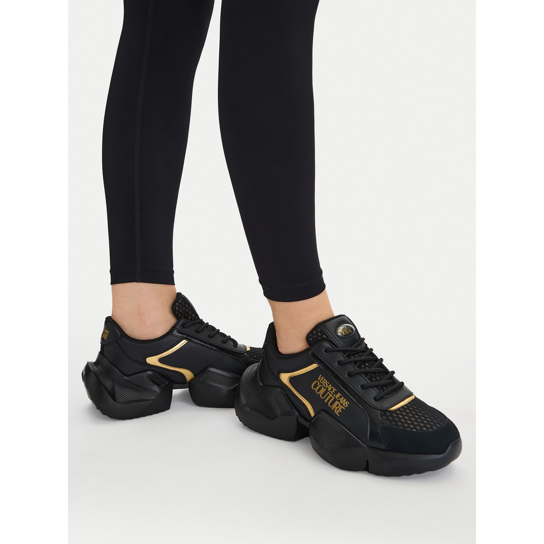 Tenisice Versace Jeans Couture 80VA3SU3 ZPB78 G89 Crna