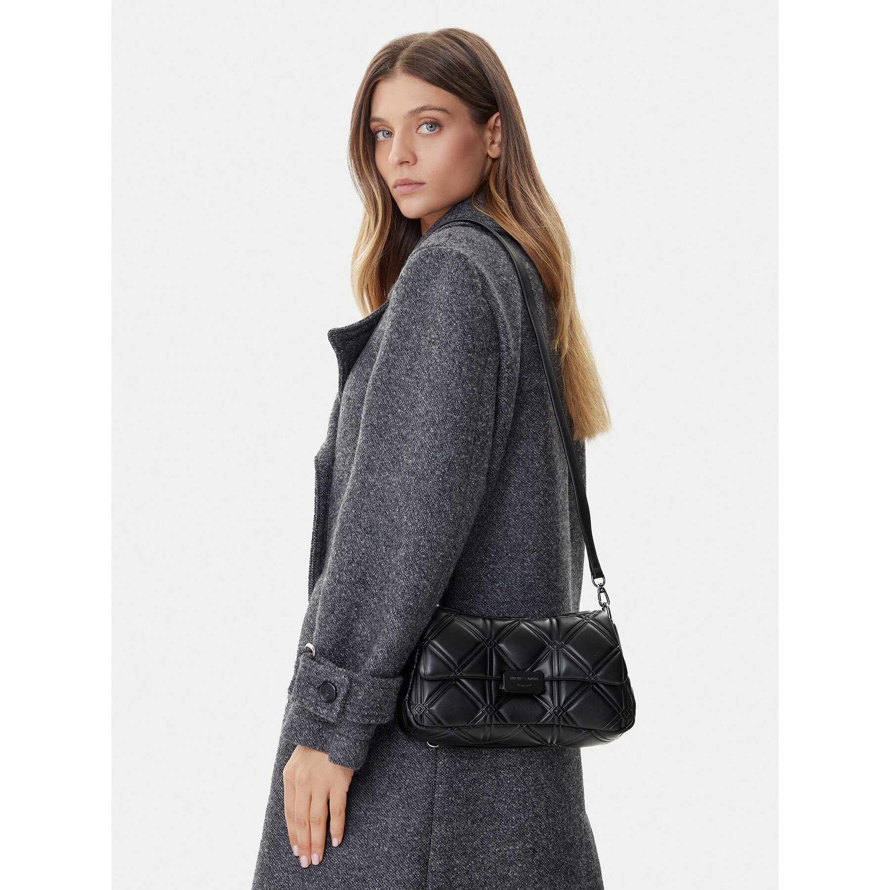 Kabelka Emporio Armani EW002644 AF18575 UC001 Čierna