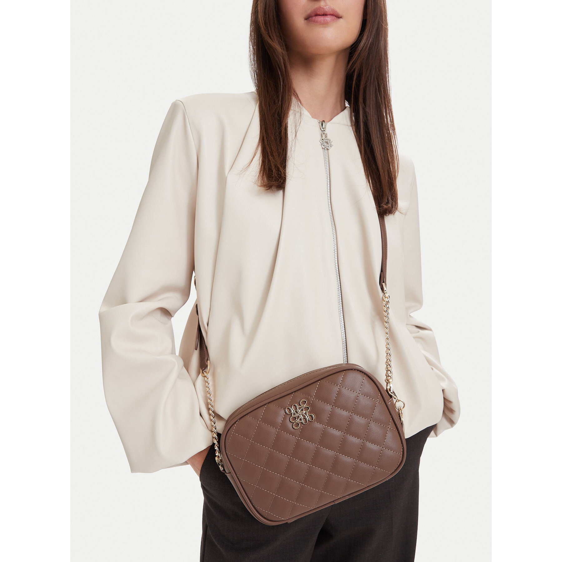 Ročna torba Nine West CEO-SUBTLE ELEGANCE-LA321-1237 Temno bež