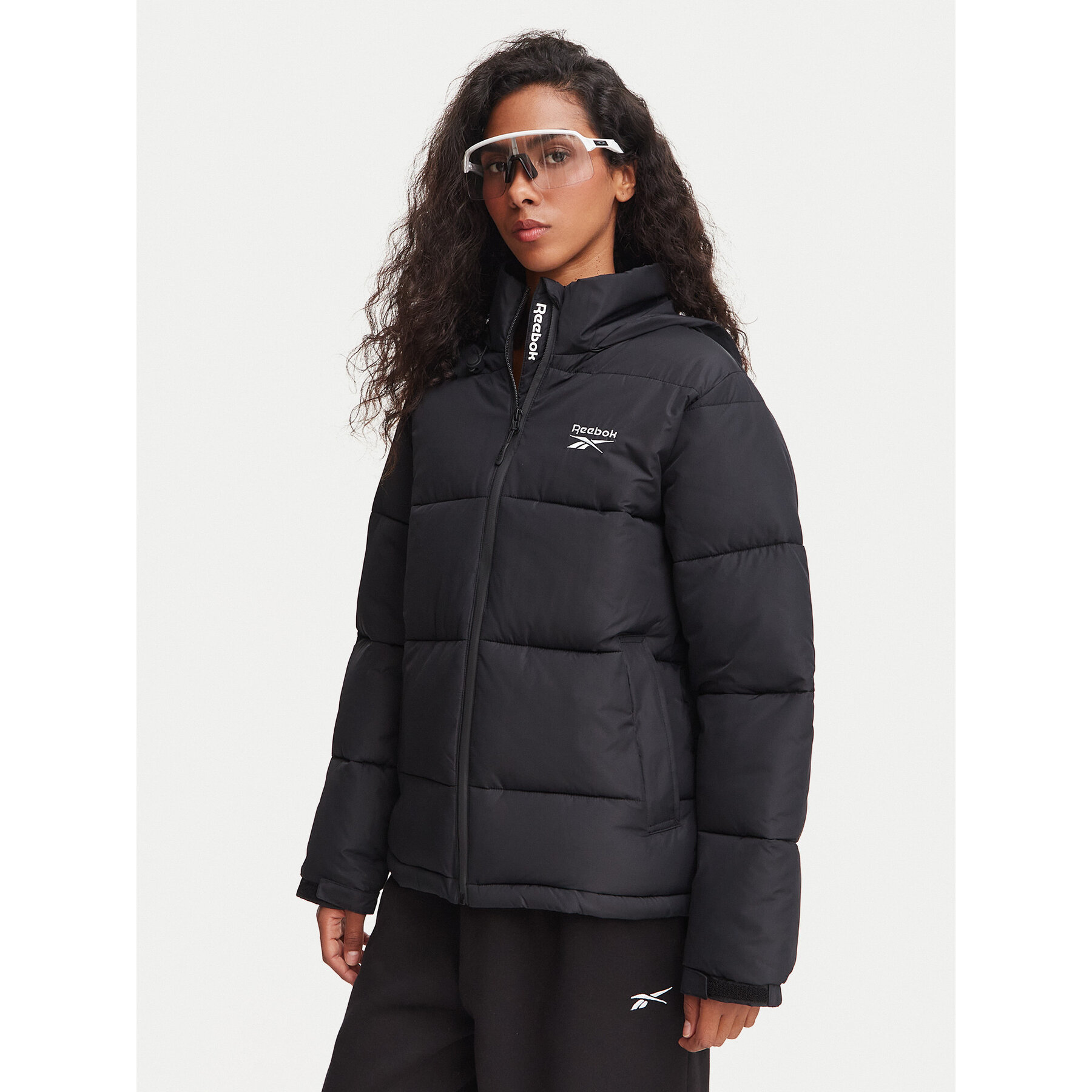 Reebok Zimska jakna RCC00113 Crna Regular Fit