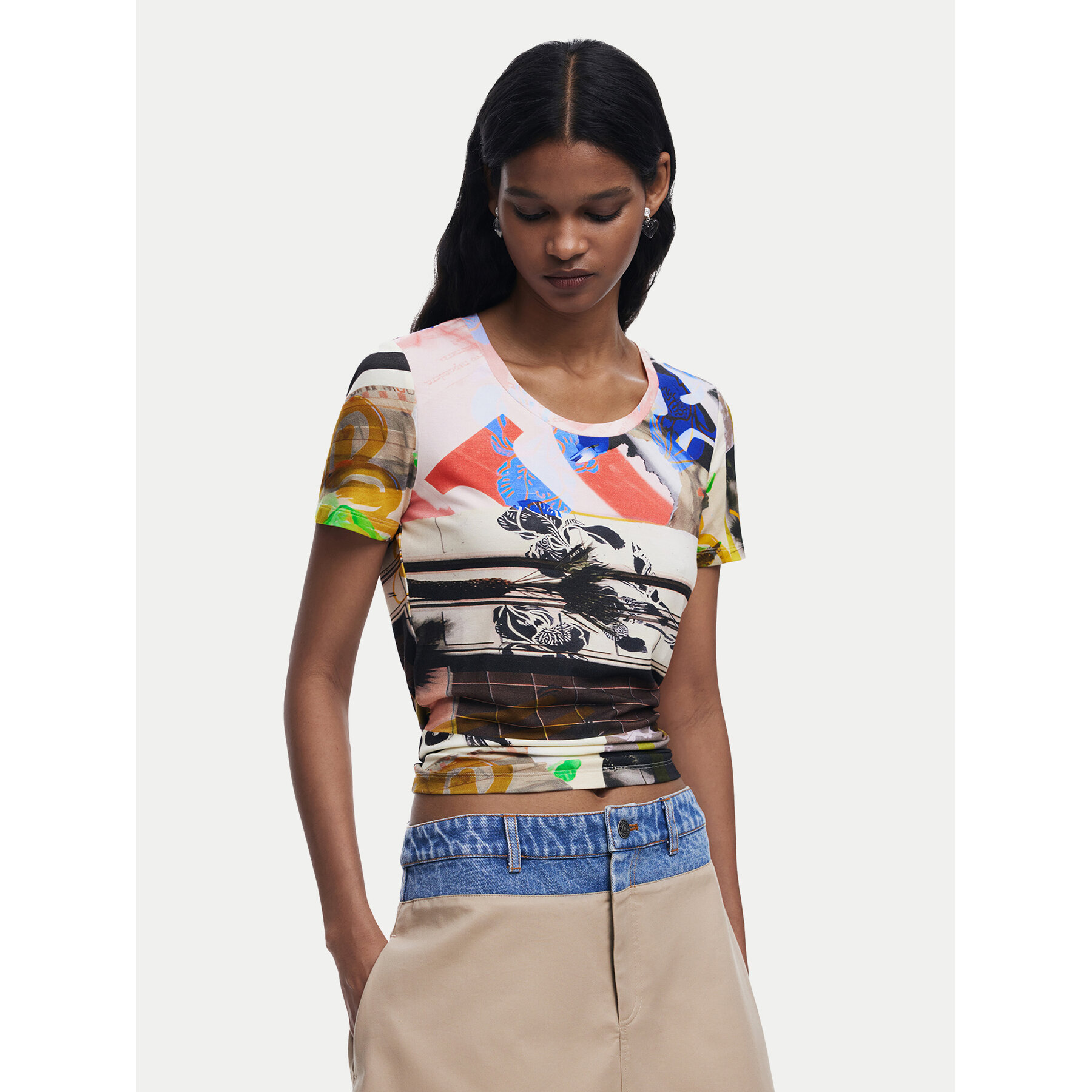 Desigual Póló Collage 25SWTK14 Színes Regular Fit