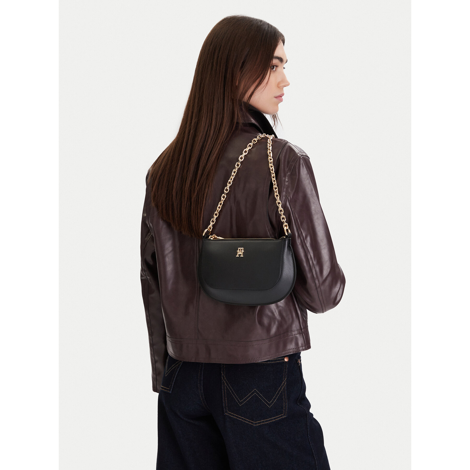 Geantă Tommy Hilfiger Th Glam Mini Chain Crossover AW0AW18142 Negru