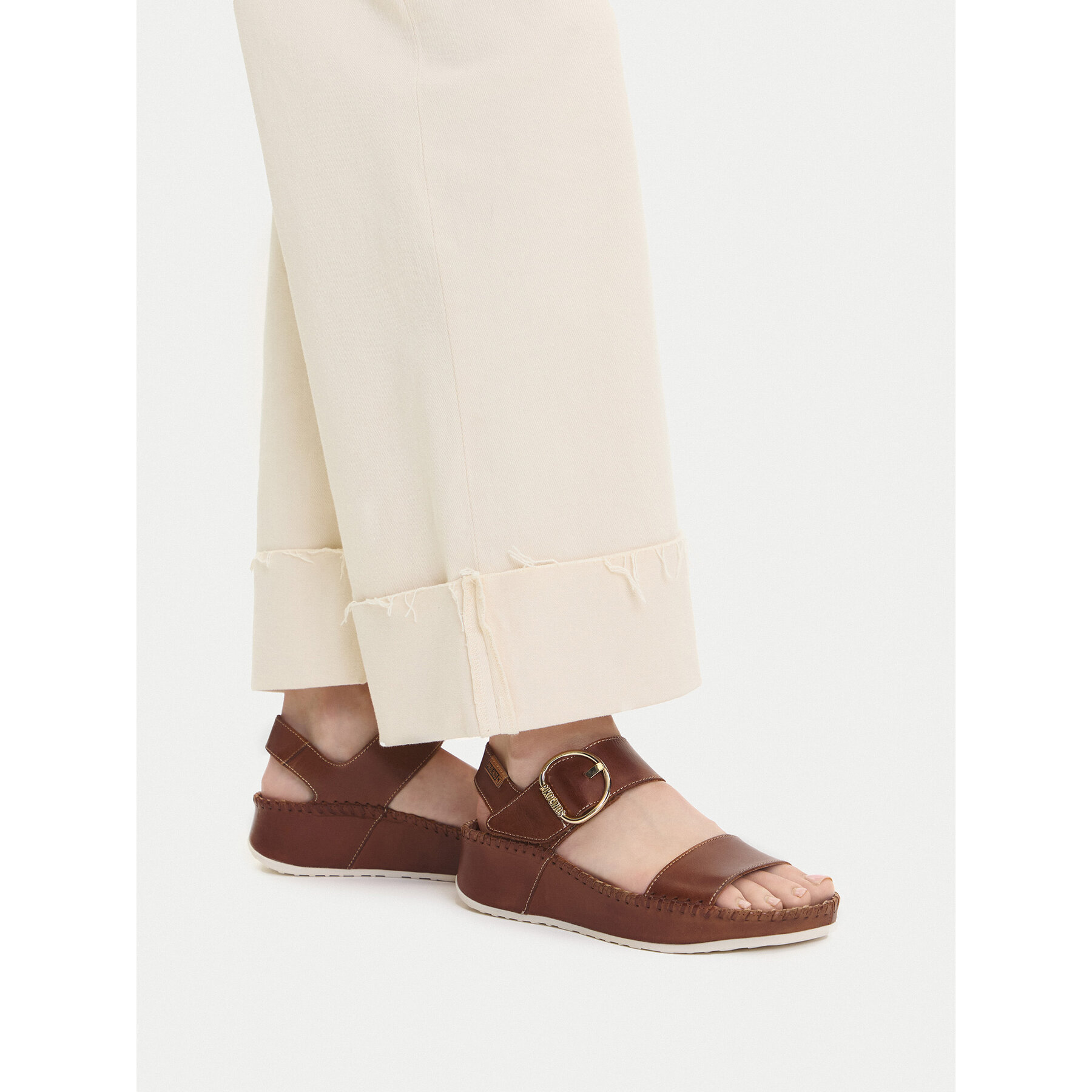 Sandale Pikolinos W1C-0709 Smeđa