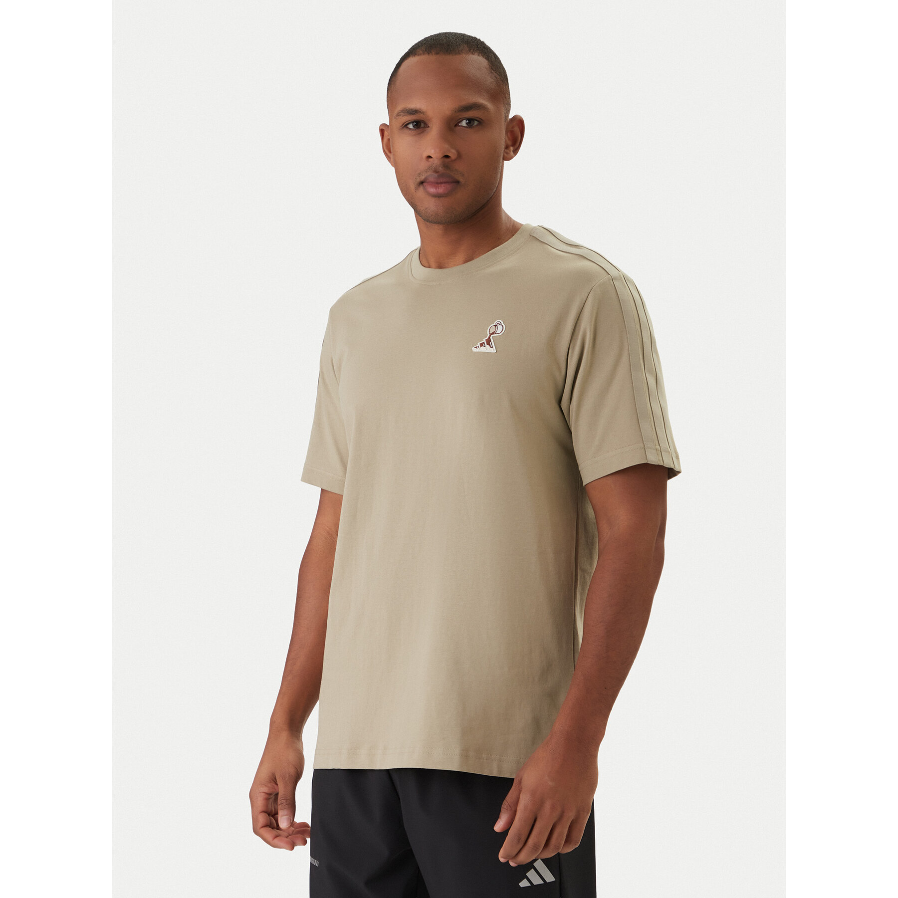 adidas T-Shirt Lux Coffee Cafe Pour Graphic KB4846 Grün Loose Fit