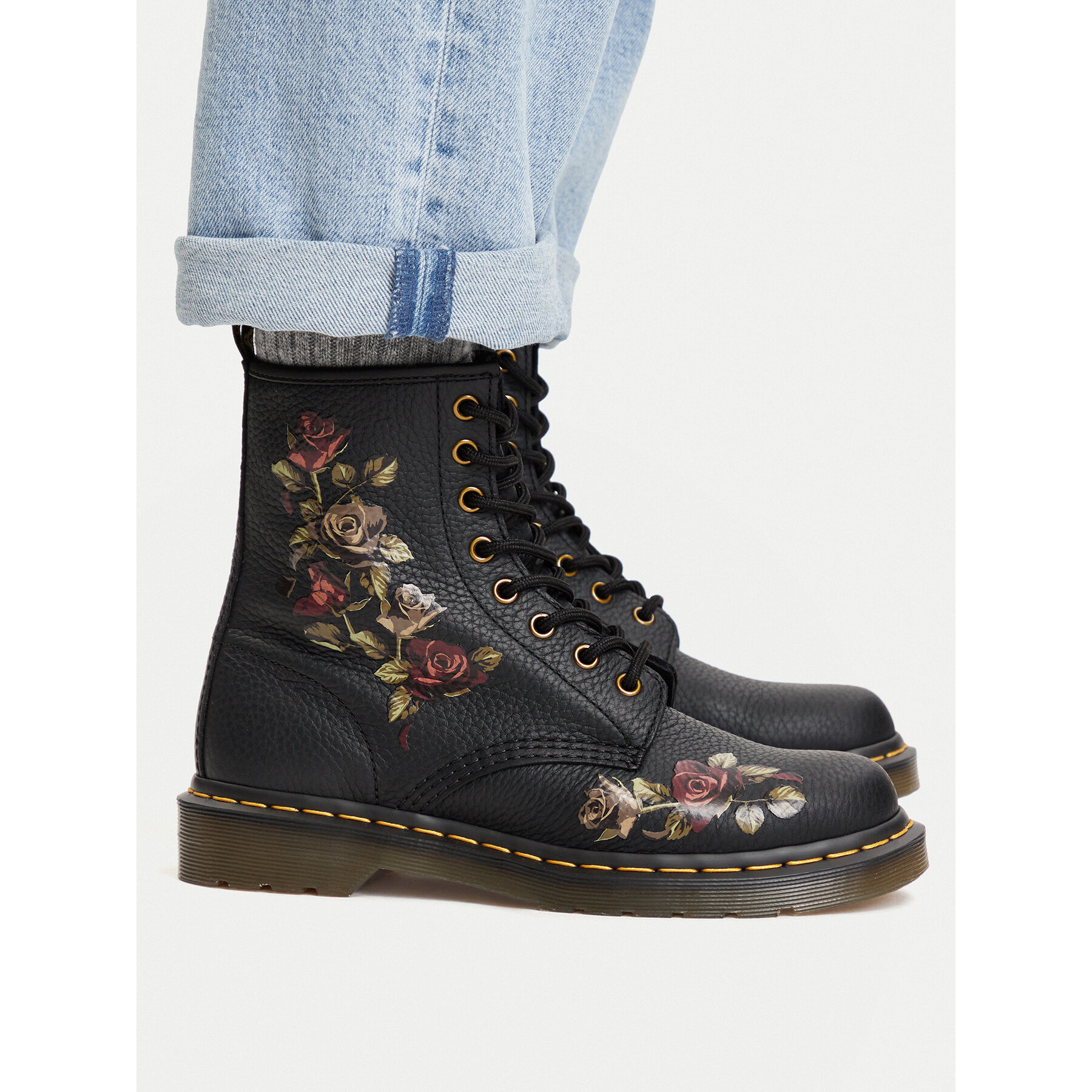 Turistická obuv Dr. Martens 1460 Decayed Roses DM32070001 Černá
