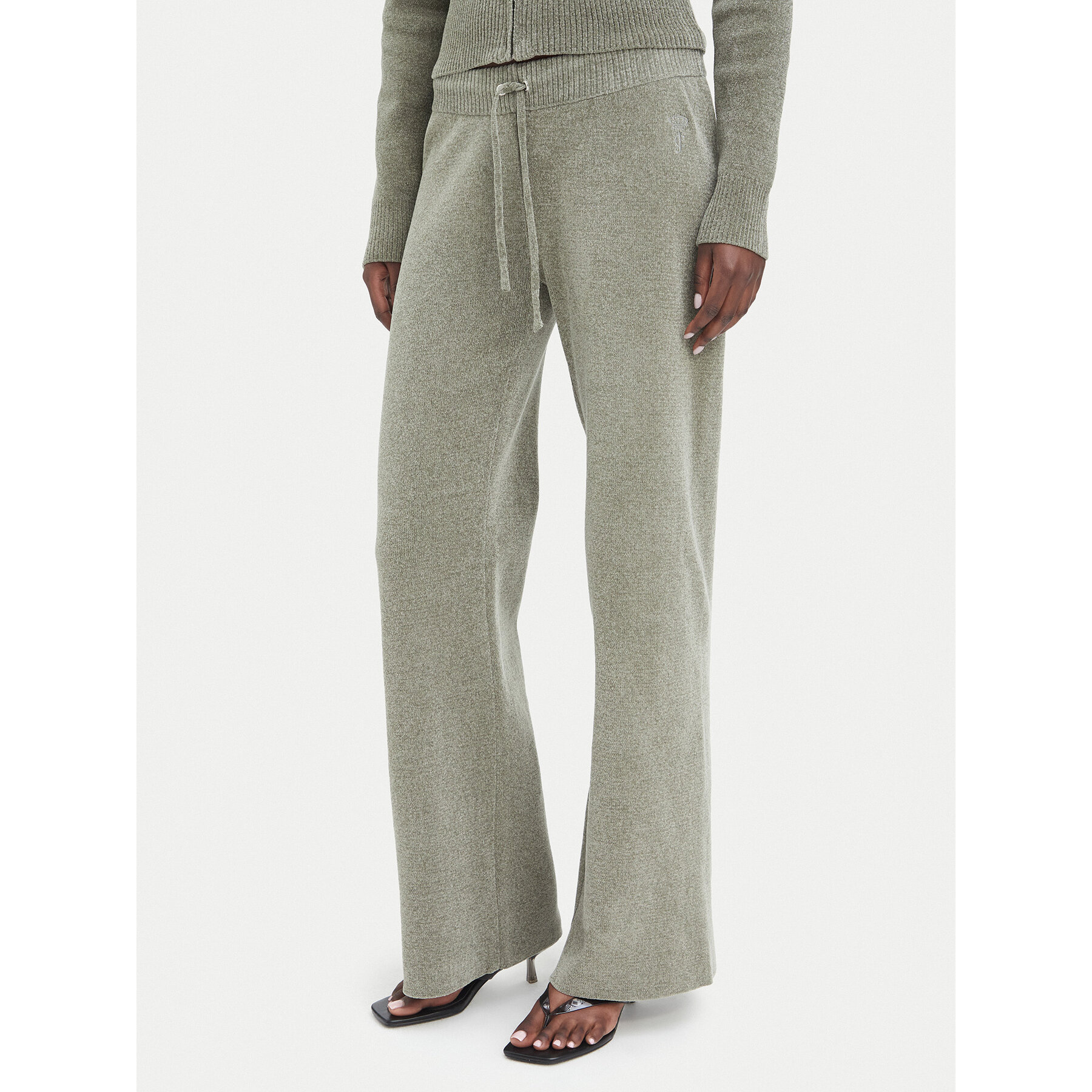 Juicy Couture Donji dio trenerke JCWEB006 Kaki Regular Fit