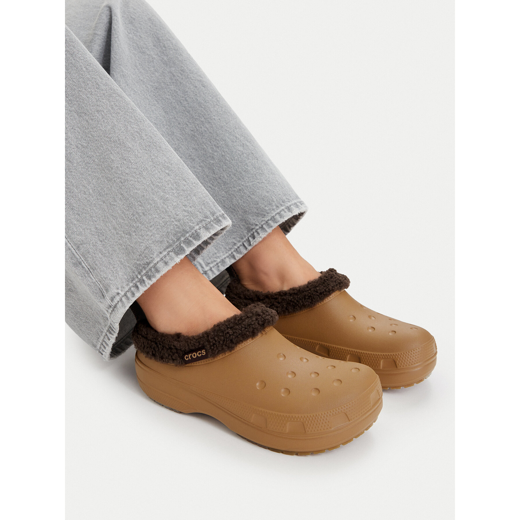 Şlapi Crocs Classic Lined Shorty 211380 Maro