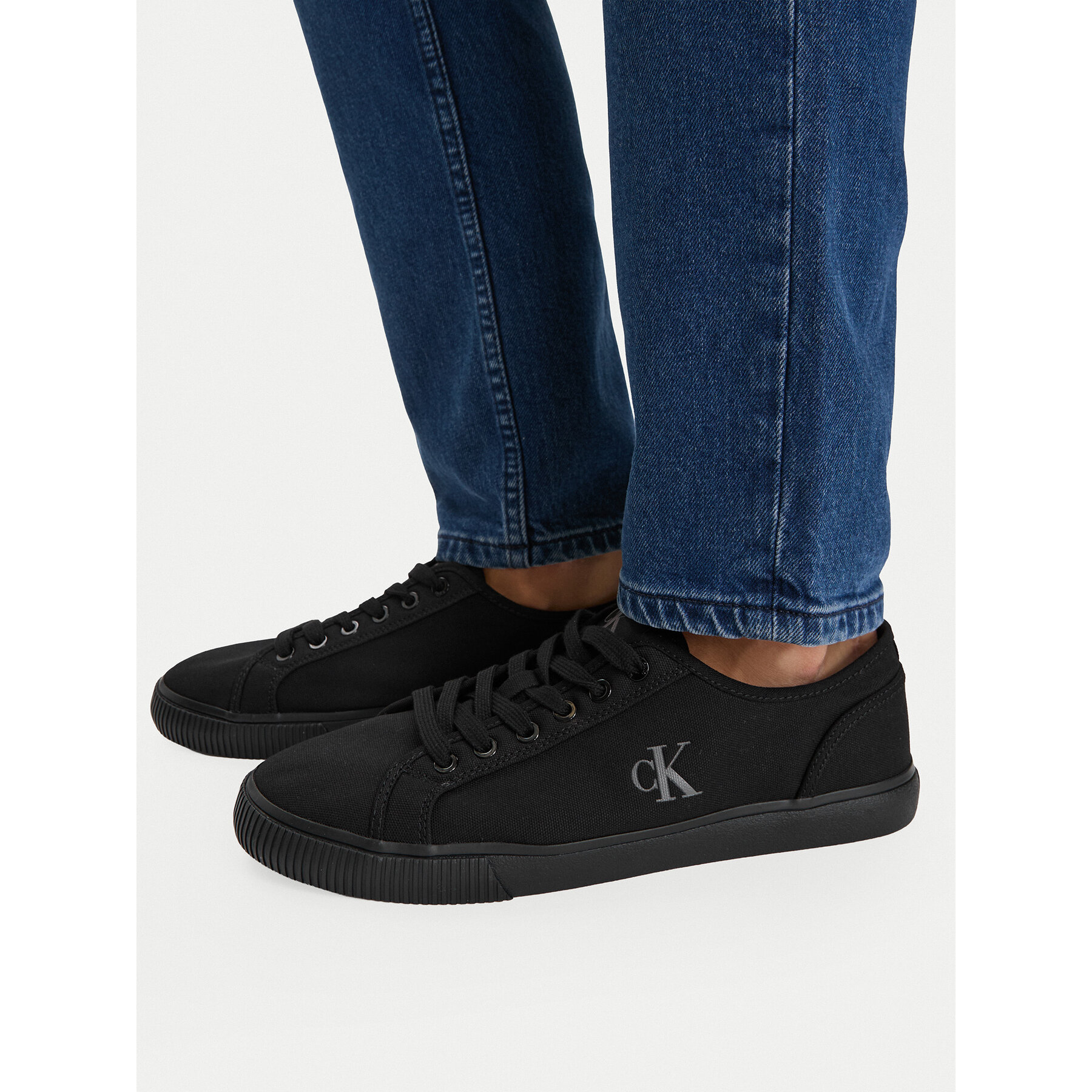 Гуменки Calvin Klein Jeans Ess Vulc Low Mg Canvas YM0YM01209 Черен
