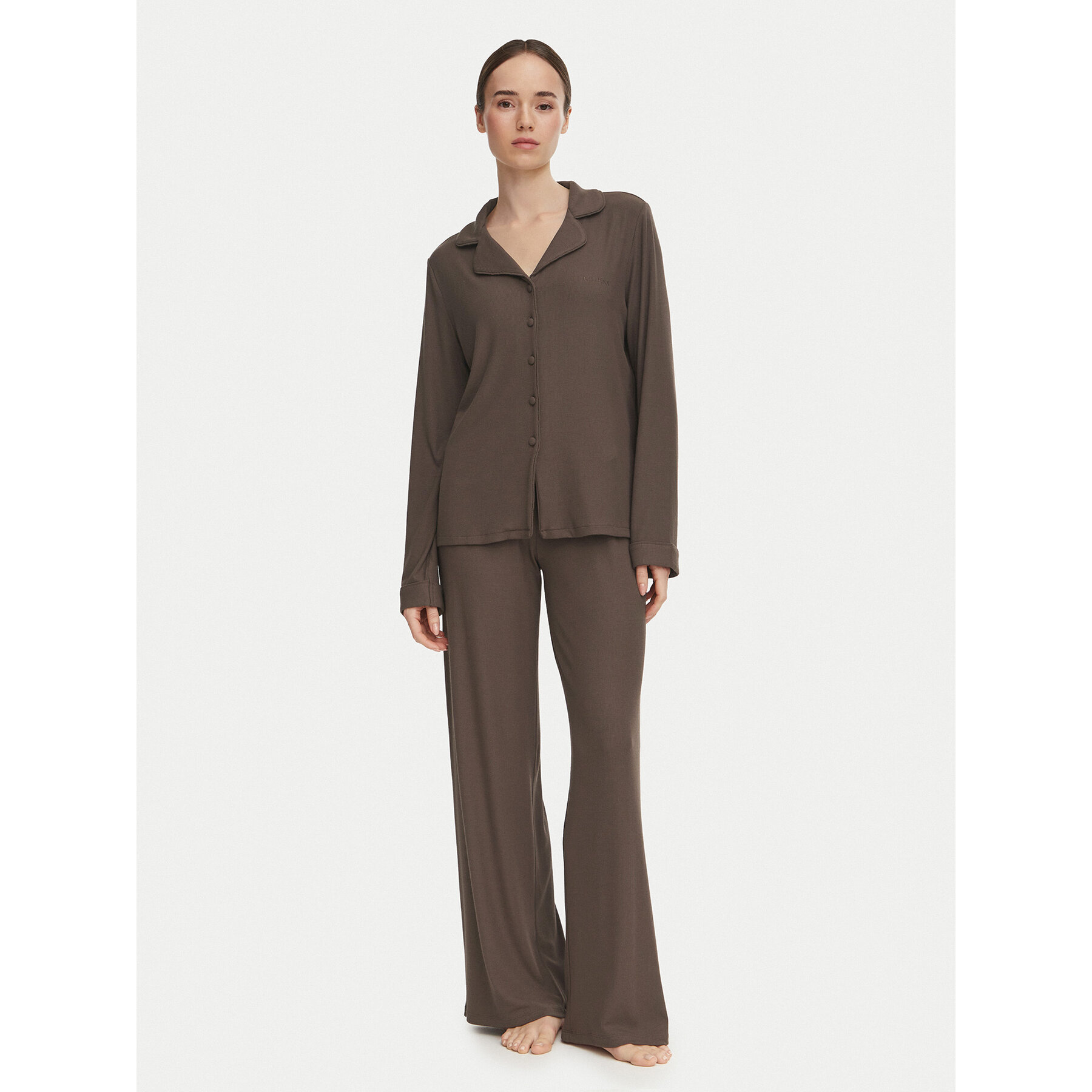 Guess Pyjama O6BX04 K5041 Dunkelbraun Regular Fit