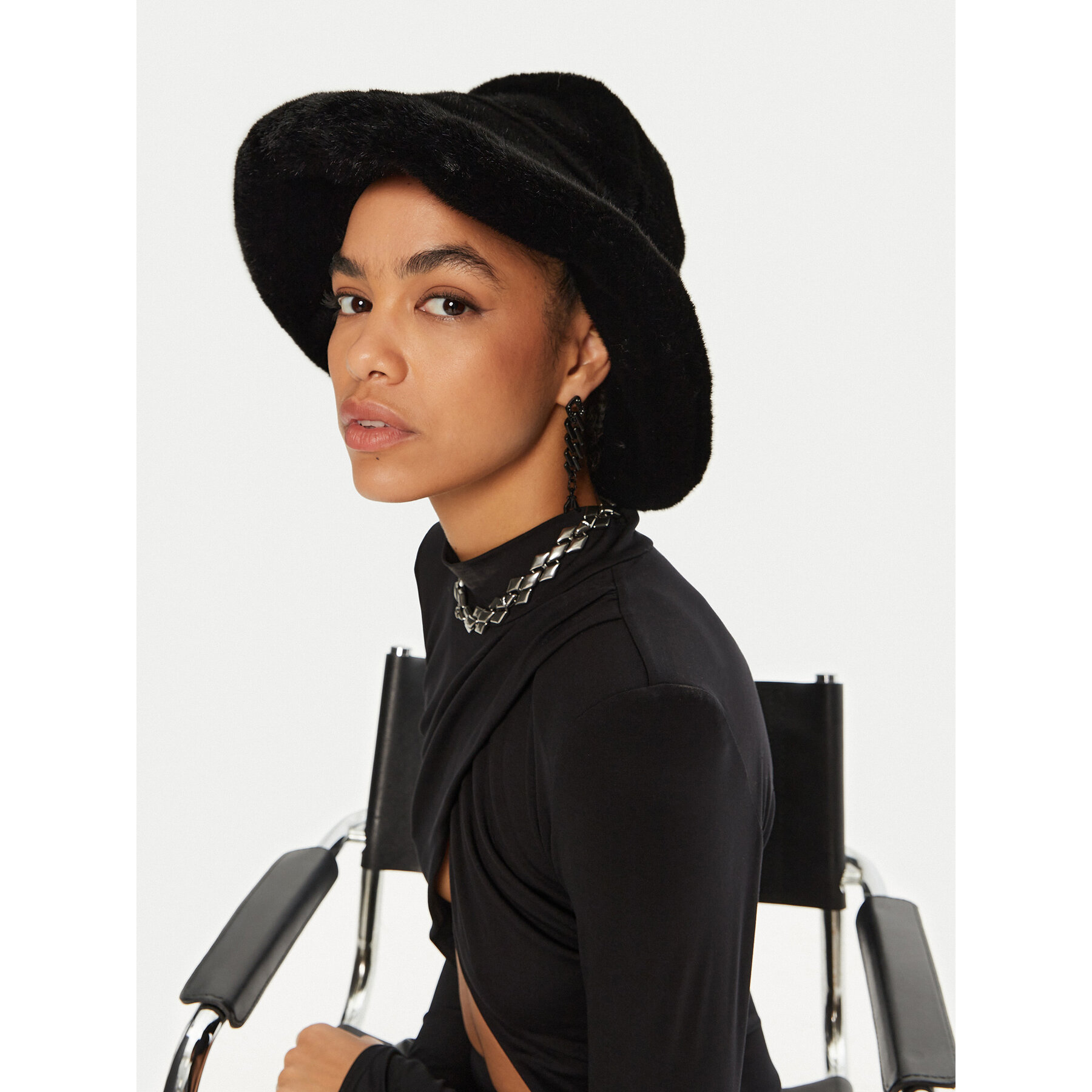 Sombrero Patrizia Pepe Bucket 2F0073/E5T7-K103 Negro