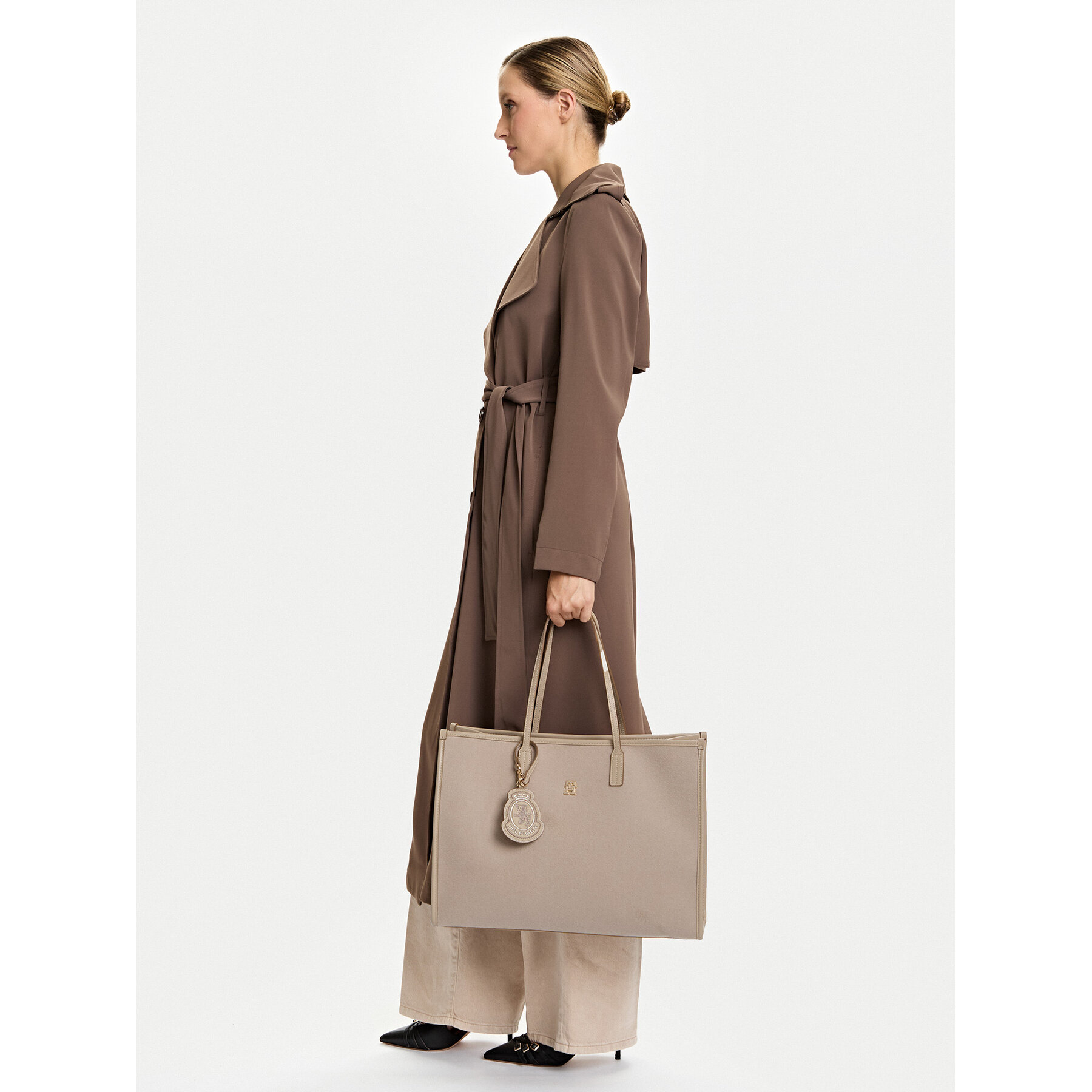 Geantă Tommy Hilfiger Th City Large Tote Melton AW0AW18215 Bej