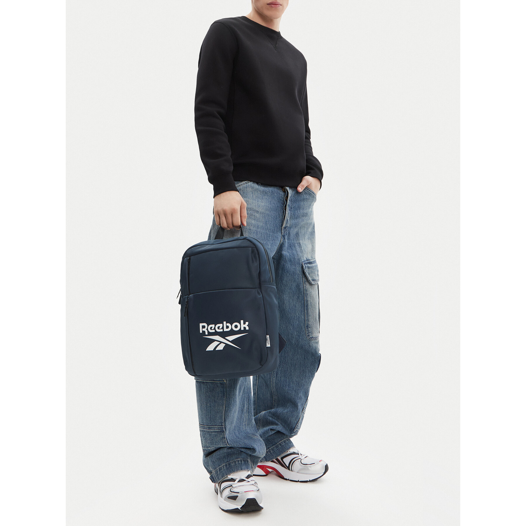 Ruksak Reebok C-RBK-030-CCC-05 Tmavomodrá