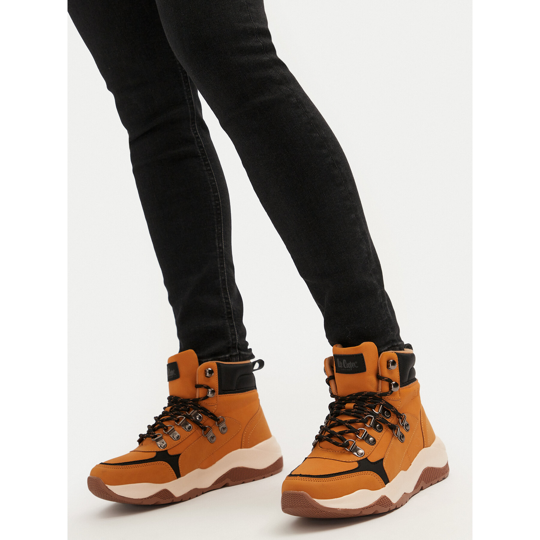 Ghete Lee Cooper LCJ-24-03-3049LA Maro