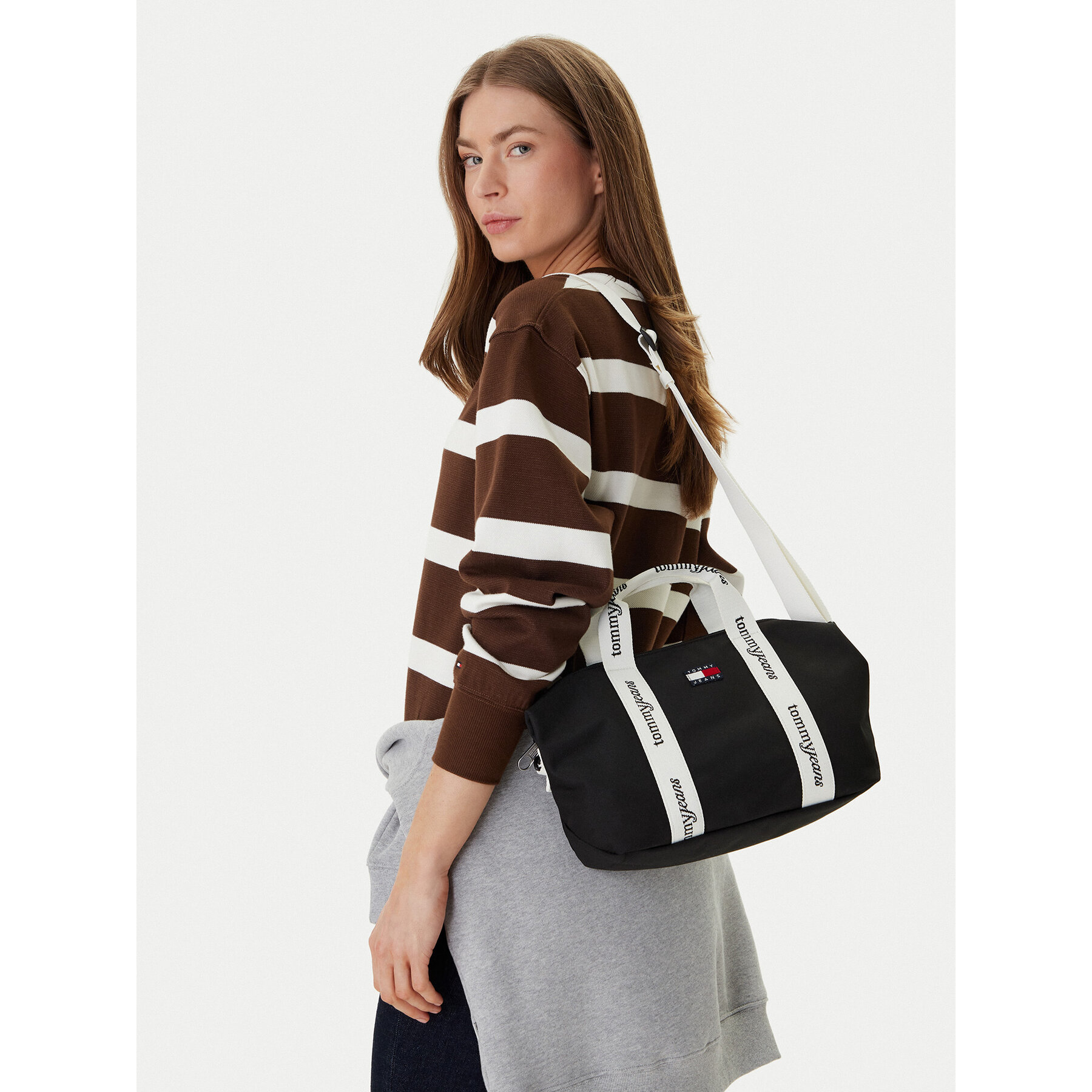 Дамска чанта Tommy Jeans Ess Daily Mini Tote AW0AW18460 Черен