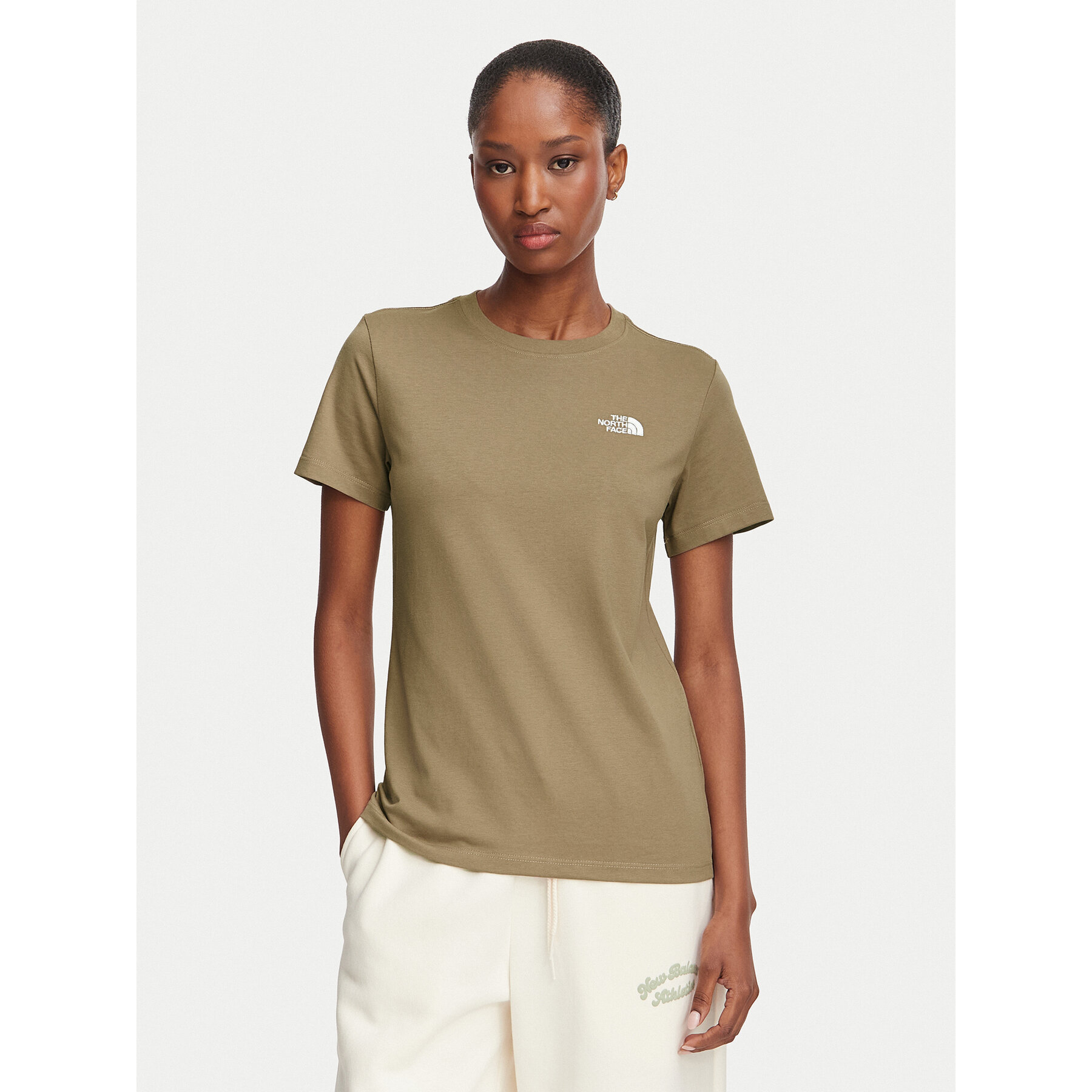 The North Face T-Shirt Evolution Simple Dome Slm NF0A8FX7 Hellbraun Regular Fit