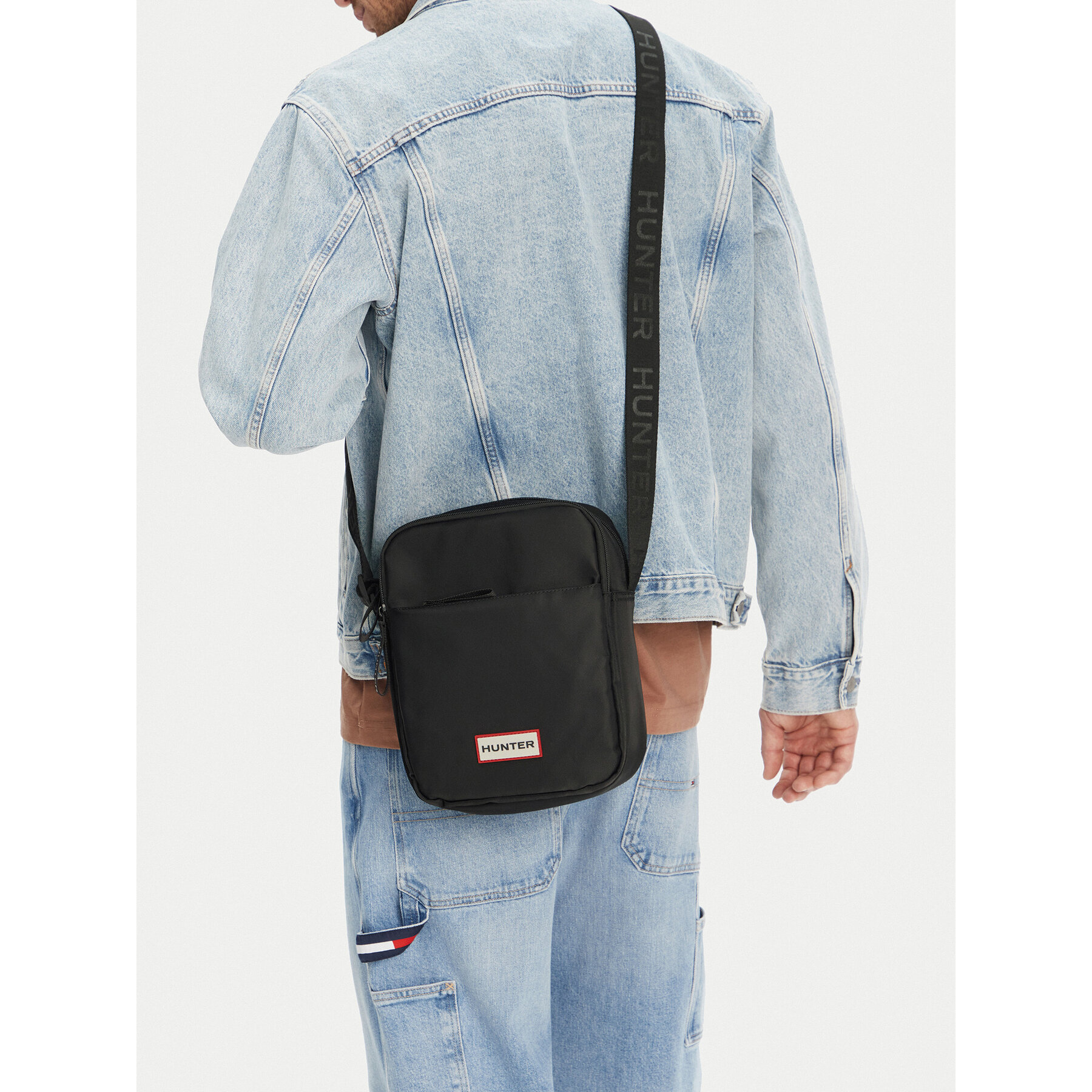 Мъжка чантичка Hunter HTR-B-003-07 Черен