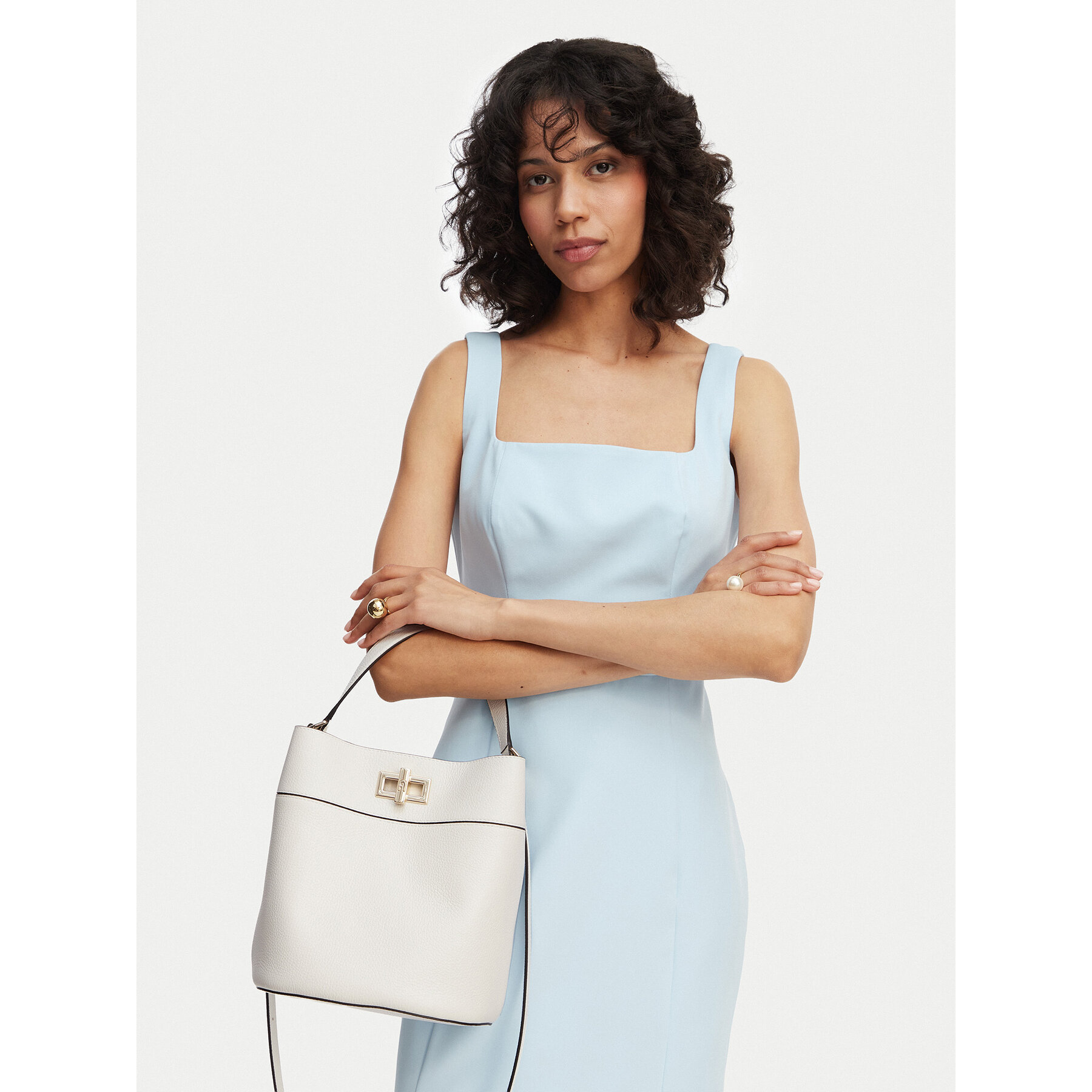 Torbica Furla Amelia M Bucket WB01953 HSF000 CN 01B00 Bijela